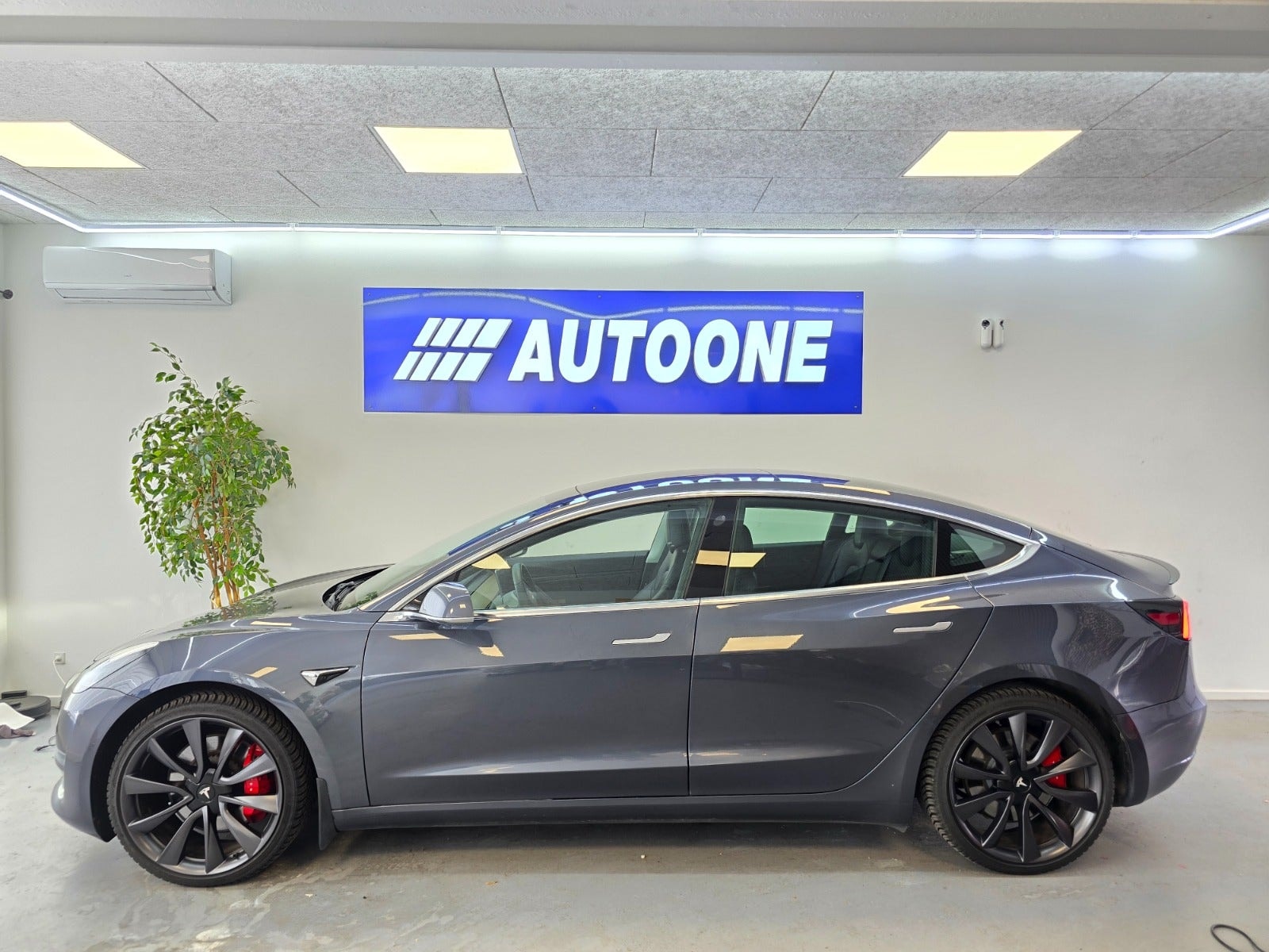 Tesla Model 3 Performance, 513ps, 2020
