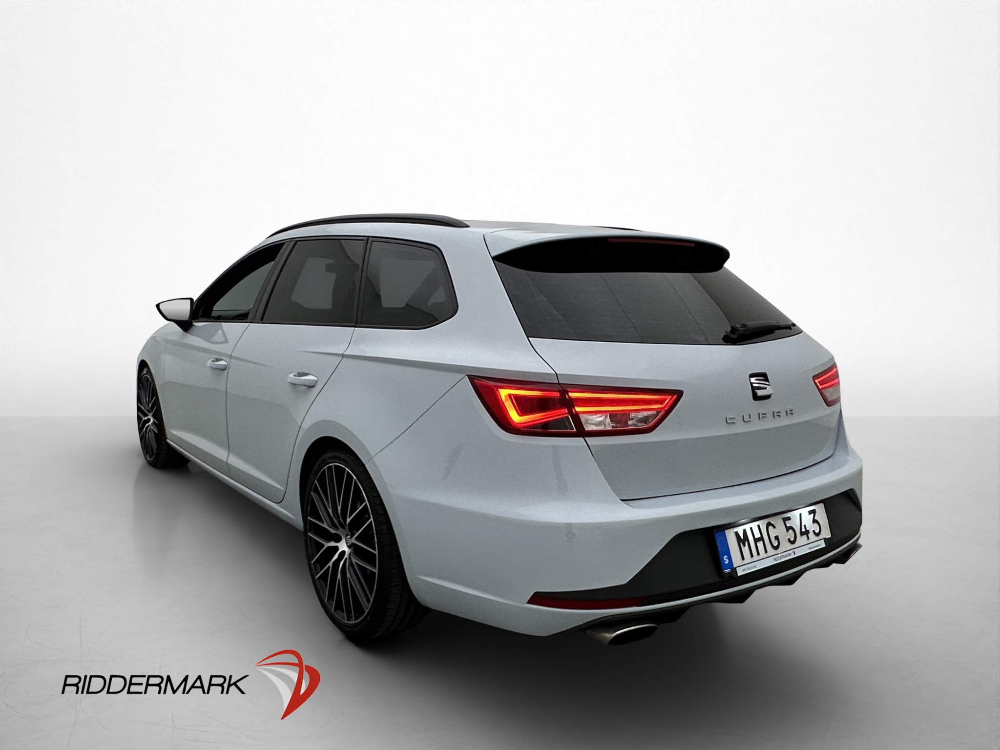 SEAT León Cupra ST 2.0 TSI DSG Sequential, 290hp, 2016