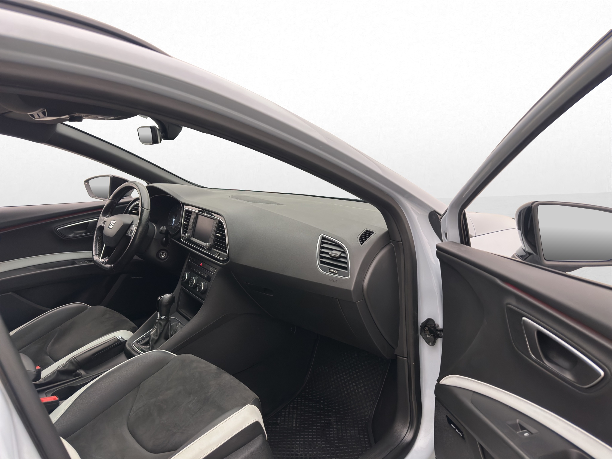 SEAT León Cupra ST 2.0 TSI DSG Sequential, 290hp, 2016