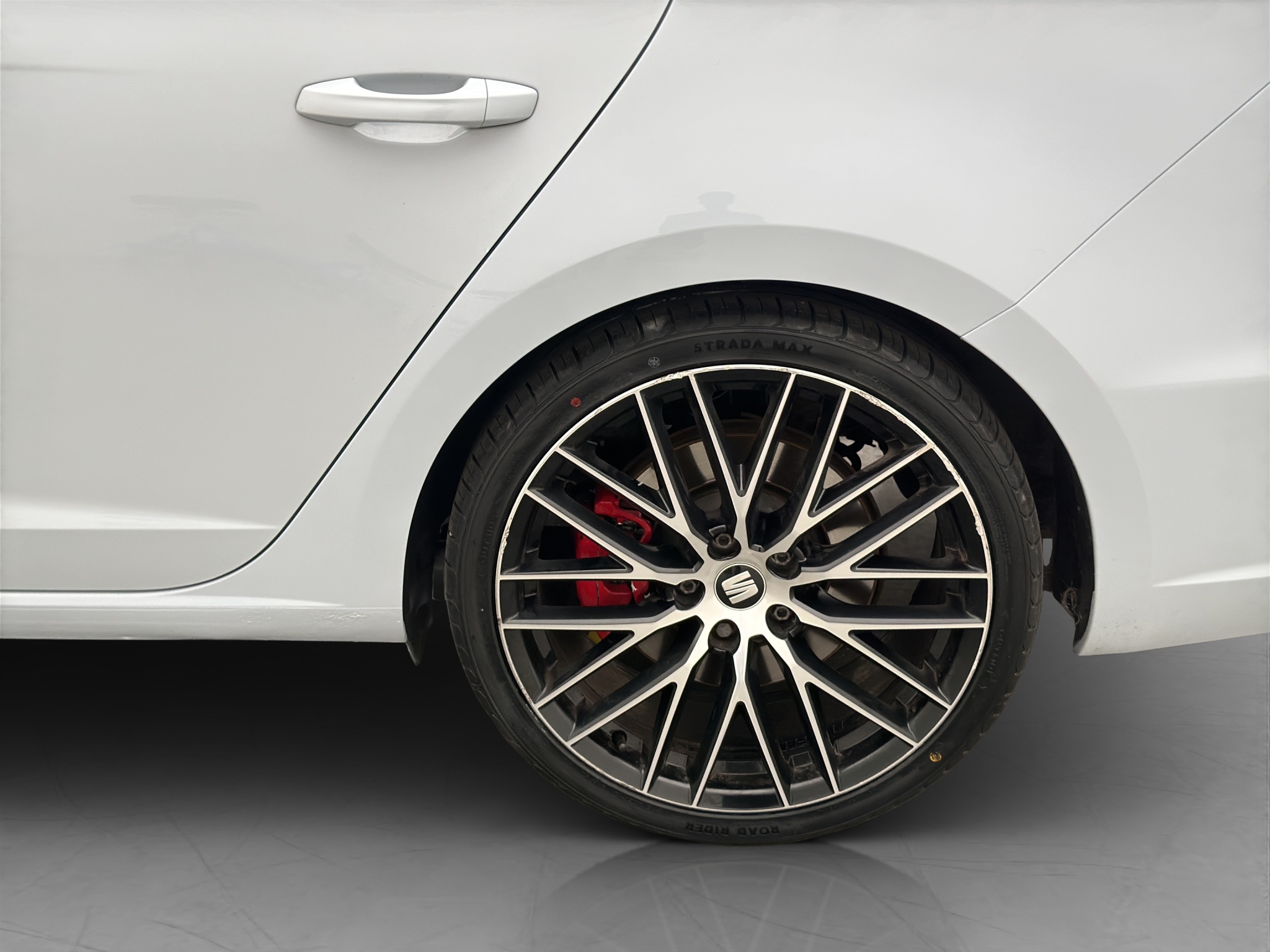 SEAT León Cupra ST 2.0 TSI DSG Sequential, 290hp, 2016