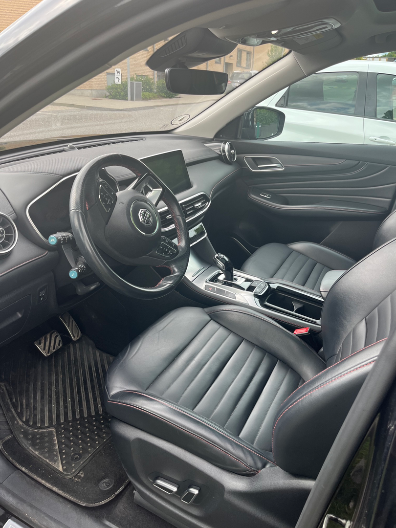MG EHS PHEV EDU II, 258hp, 2021