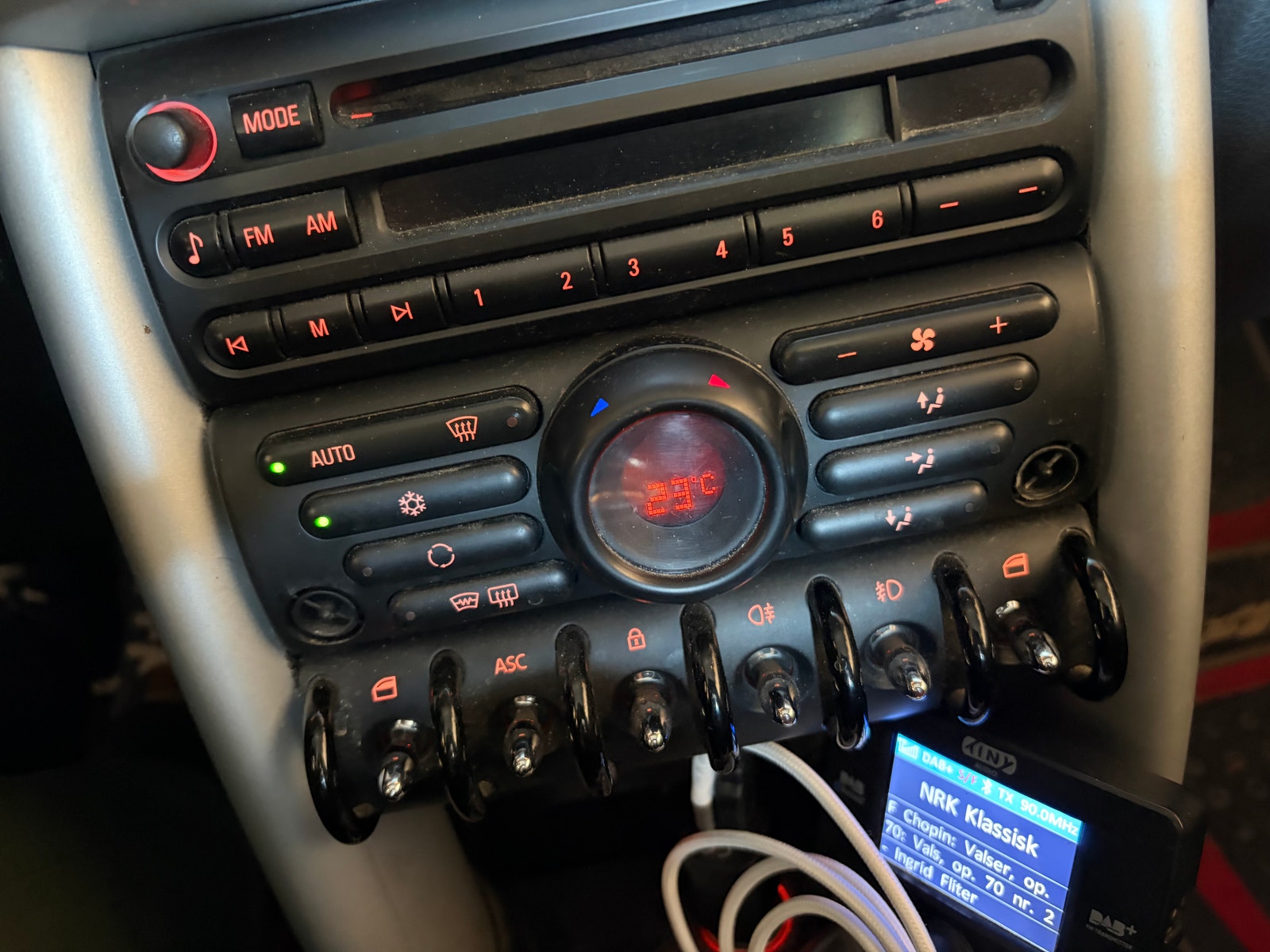 MINI Cooper Manual, 5-trins, 116ps, 2004