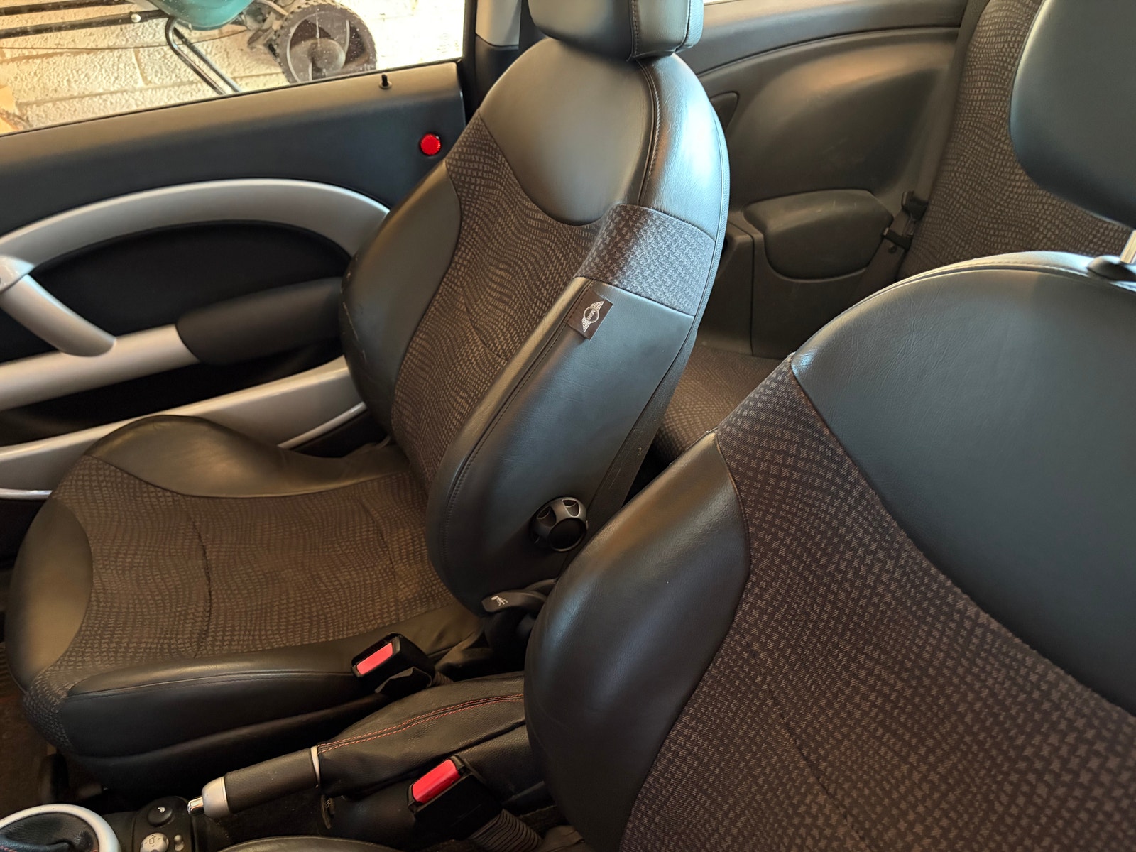MINI Cooper Manual, 5-trins, 116ps, 2004