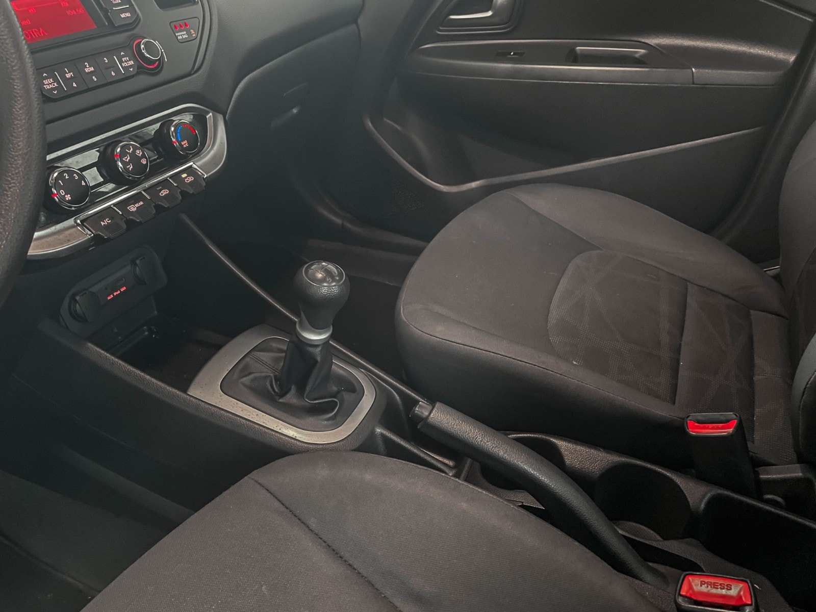Kia Rio 5-door 1.2 CVVT Manual, 84hp, 2012