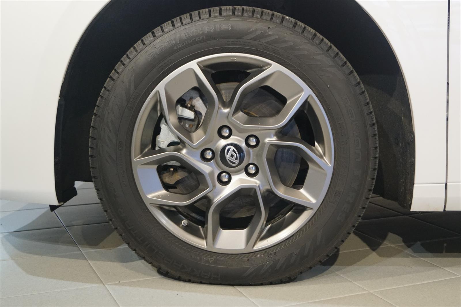 Maxus Mifa 9 90 kWh, 245hp, 2023