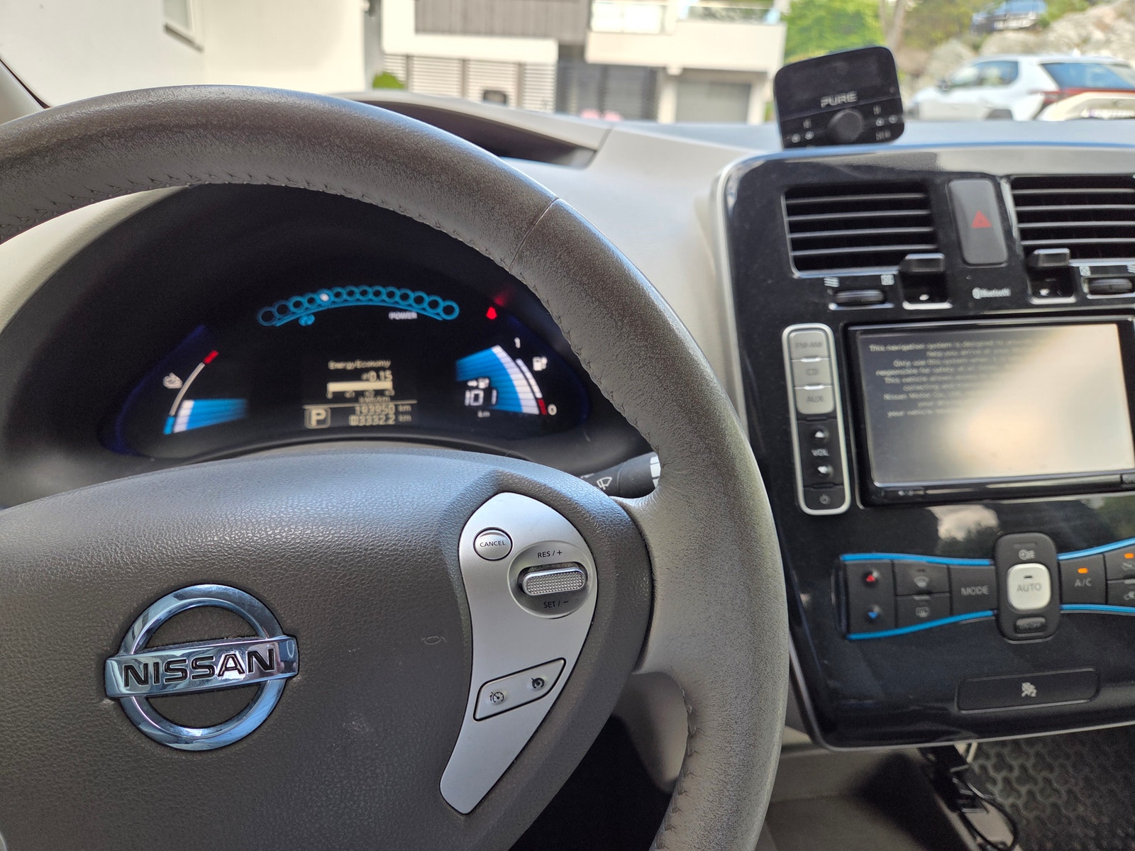Nissan Leaf 24 kWh, 109hp, 2013