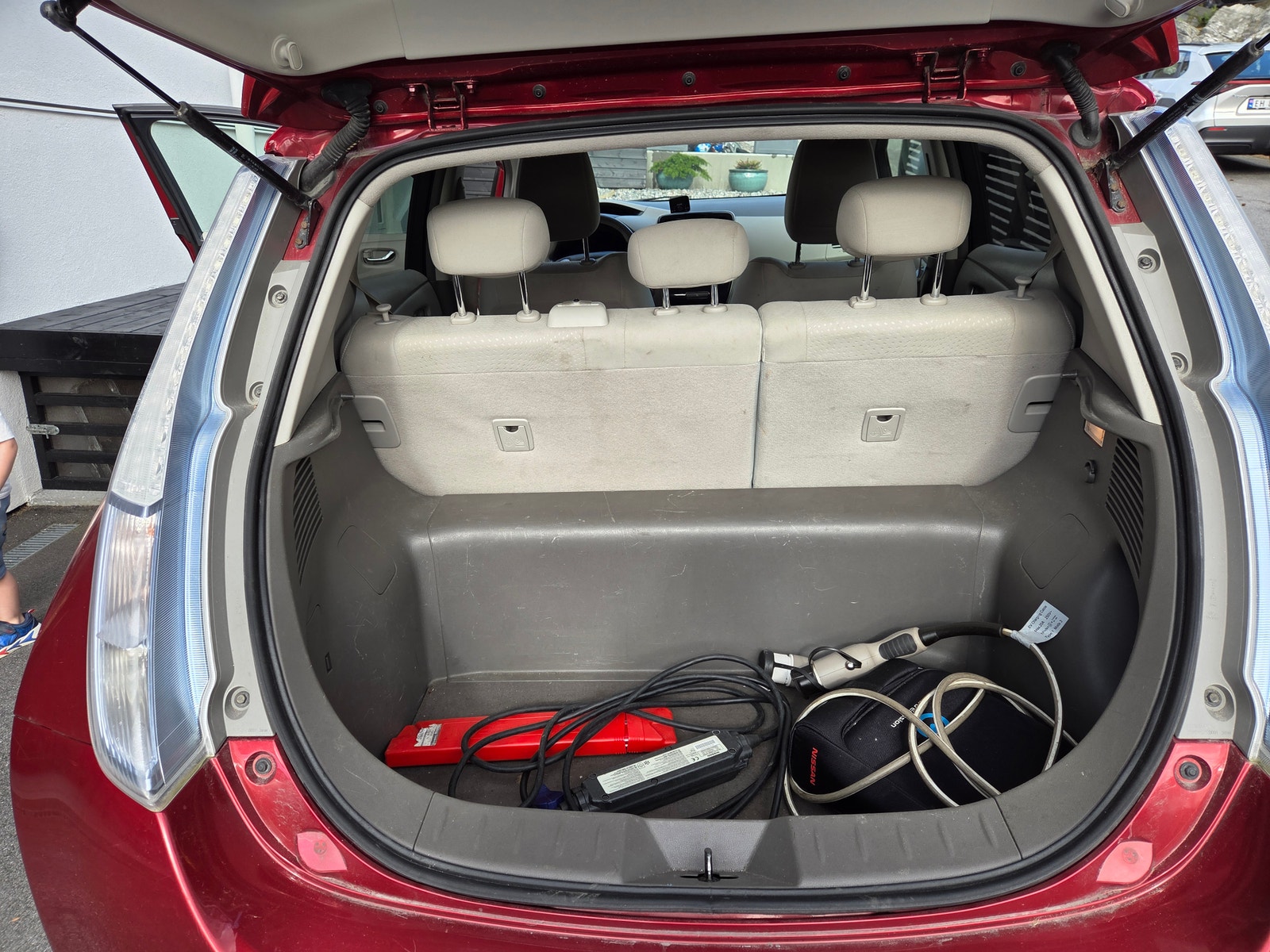 Nissan Leaf 24 kWh, 109hp, 2013
