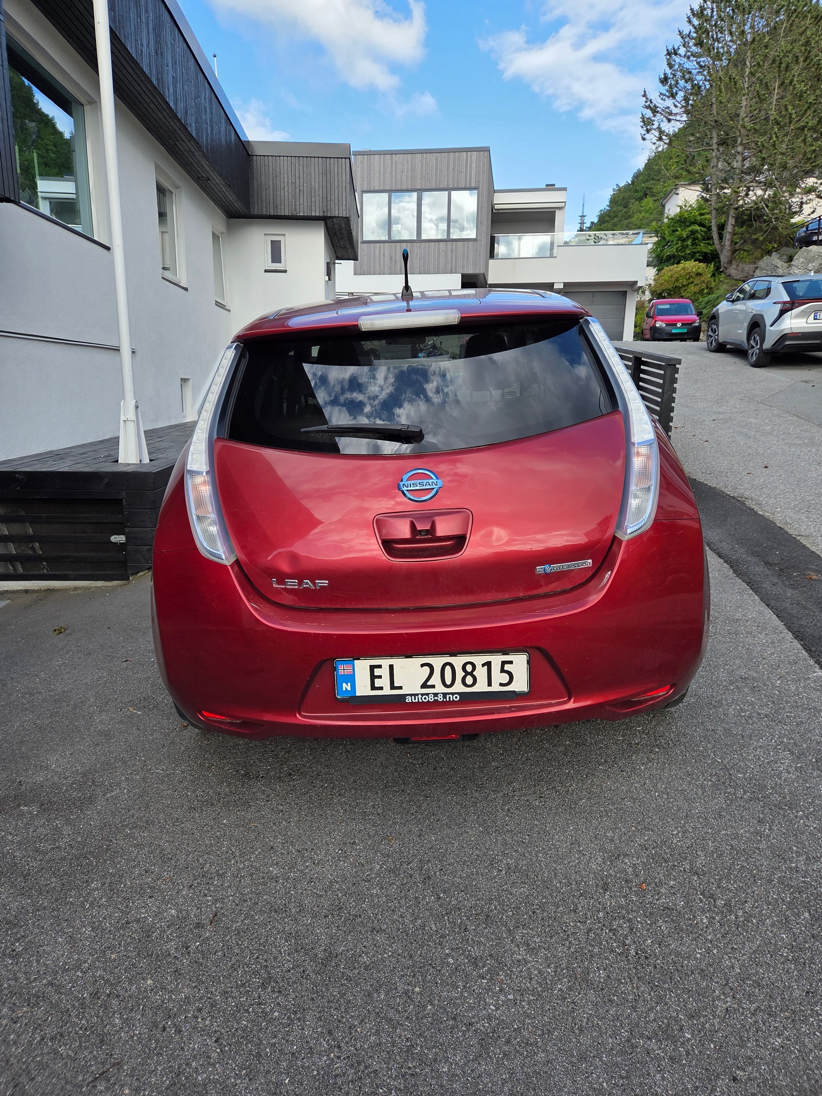 Nissan Leaf 24 kWh, 109hp, 2013
