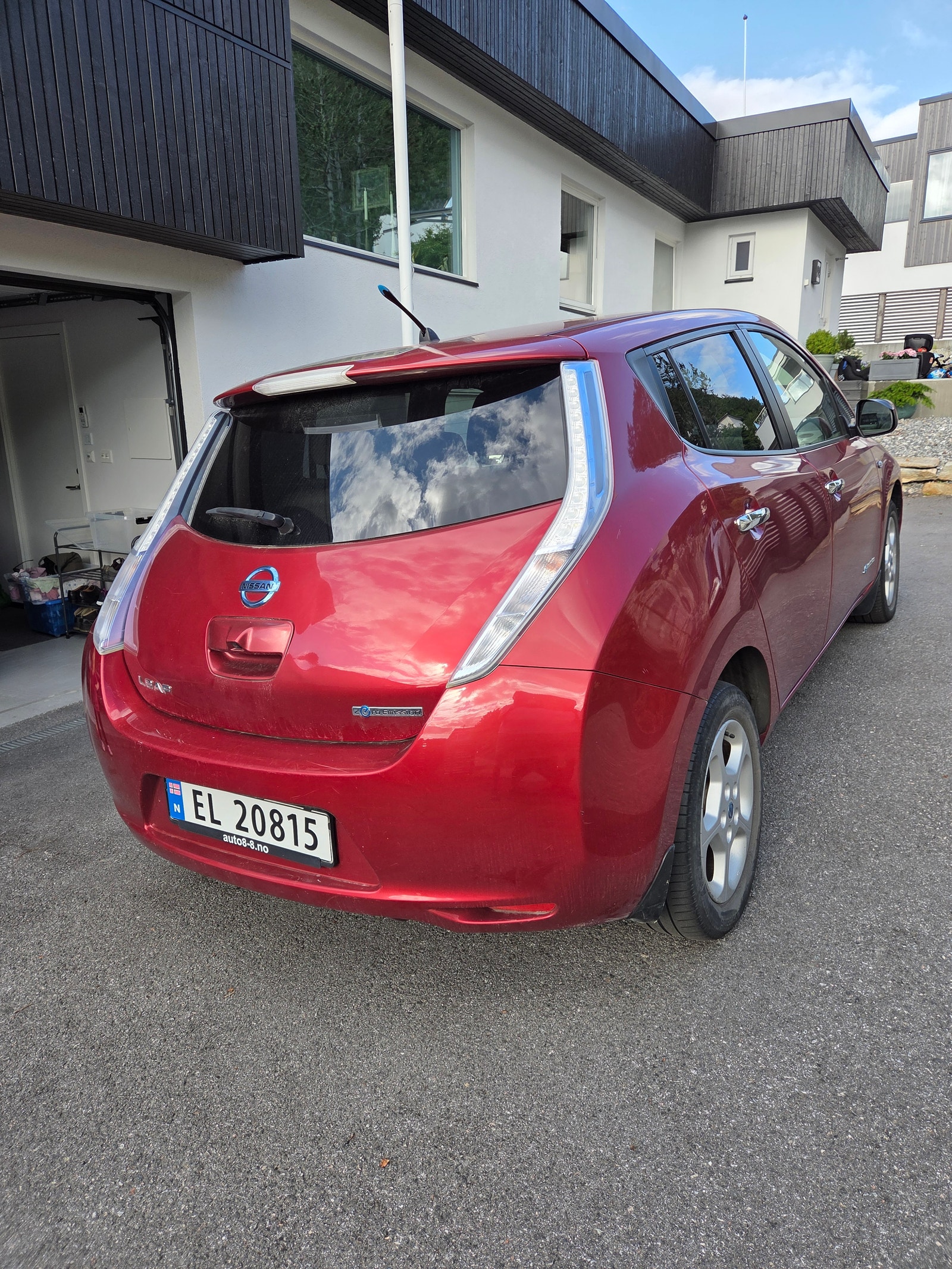 Nissan Leaf 24 kWh, 109hp, 2013