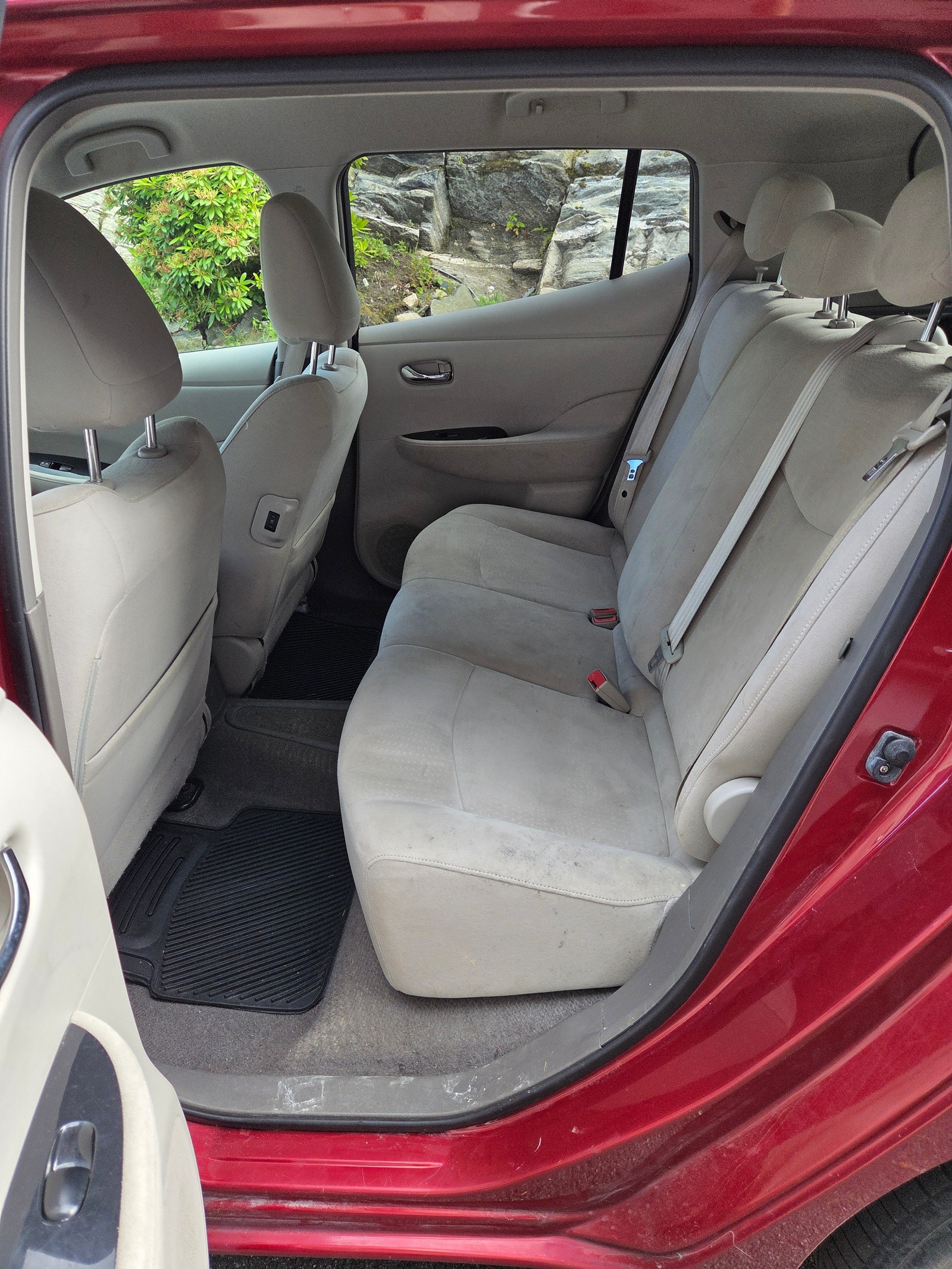 Nissan Leaf 24 kWh, 109hp, 2013