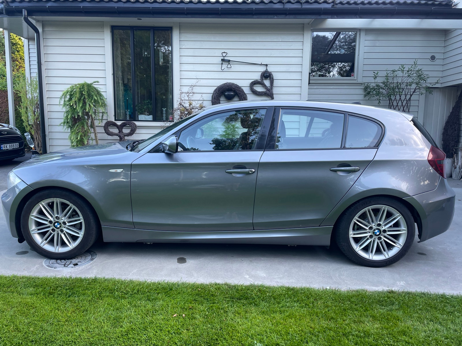 BMW 118d 5-dørs Steptronic, 6-trinn, 143hk, 2011