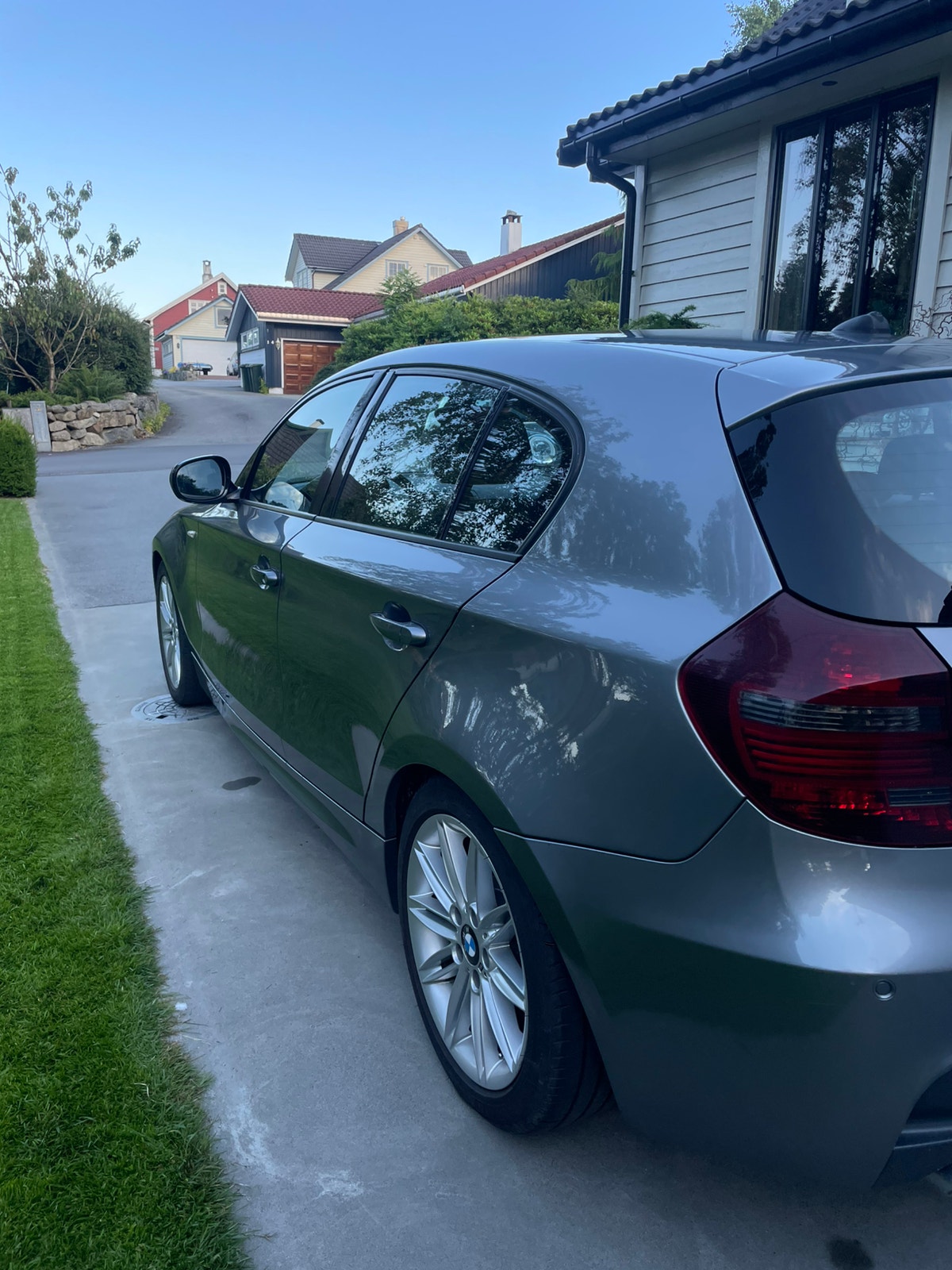 BMW 118d 5-dørs Steptronic, 6-trinn, 143hk, 2011