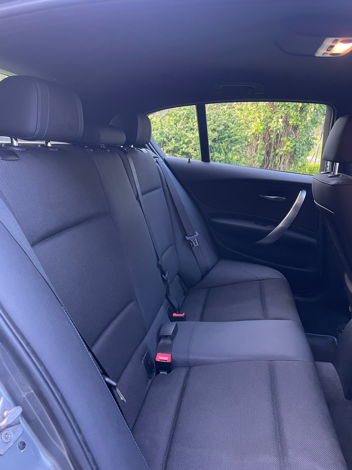 BMW 118d 5-dørs Steptronic, 6-trinn, 143hk, 2011