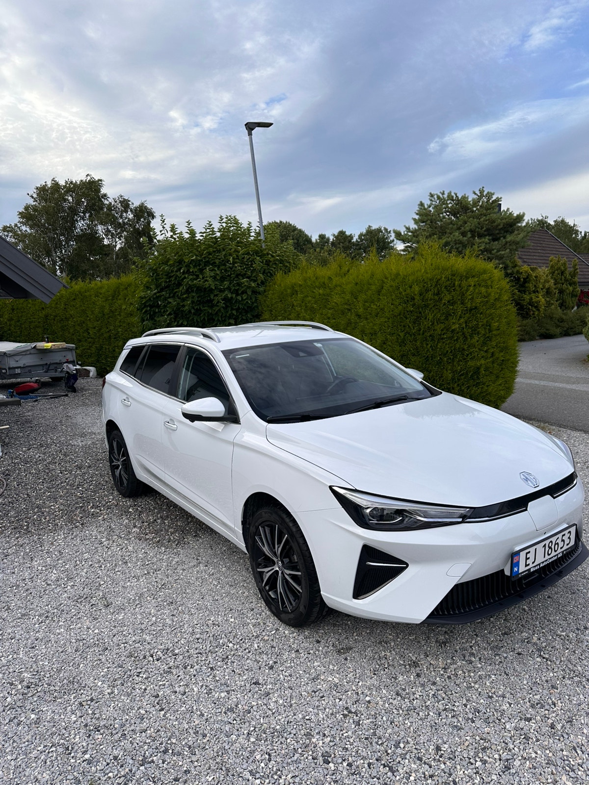 MG 5 Long Range 61.1 kWh, 156hp, 2024