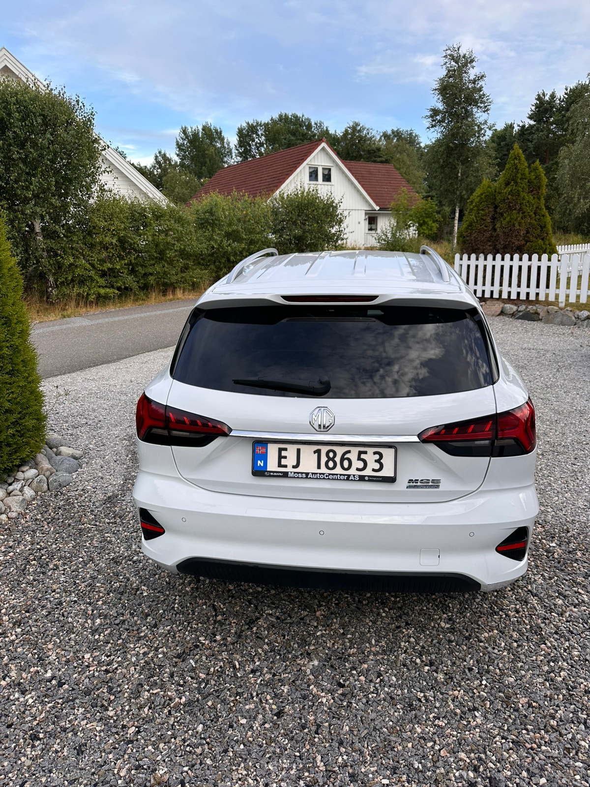 MG 5 Long Range 61.1 kWh, 156hp, 2024
