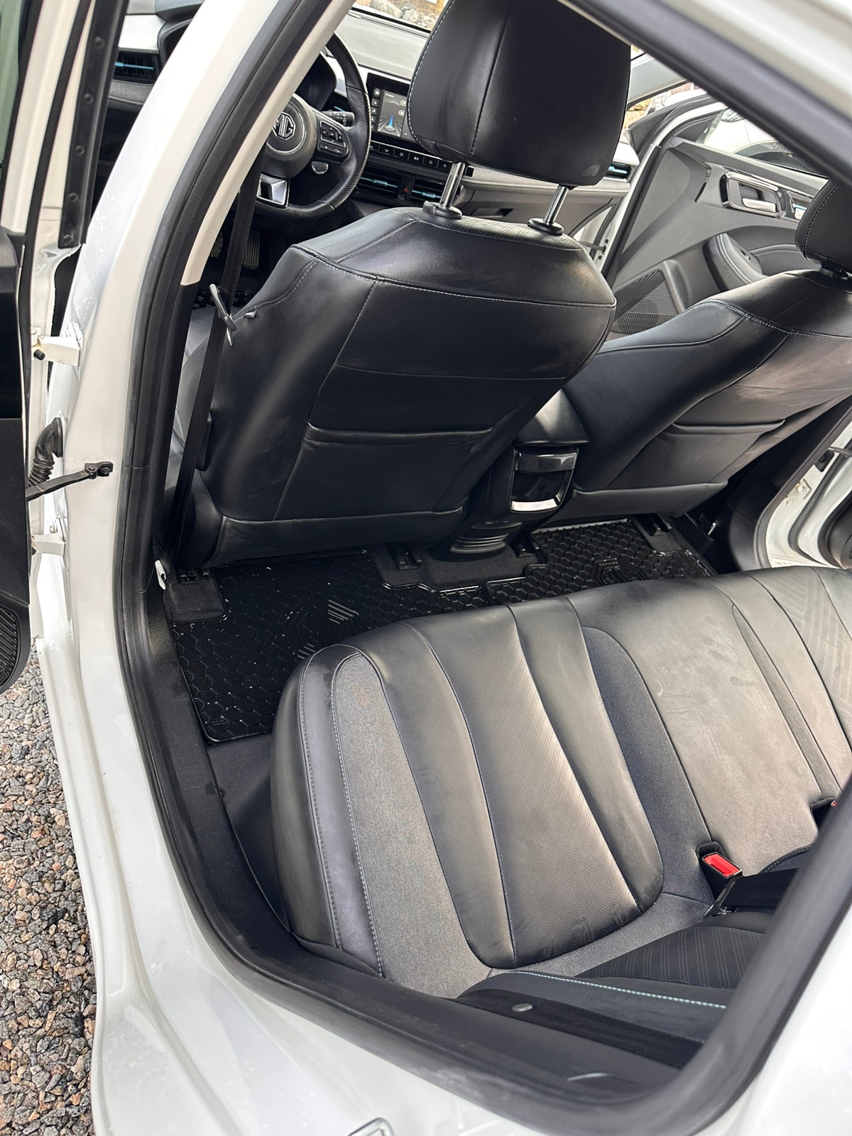 MG 5 Long Range 61.1 kWh, 156hp, 2024