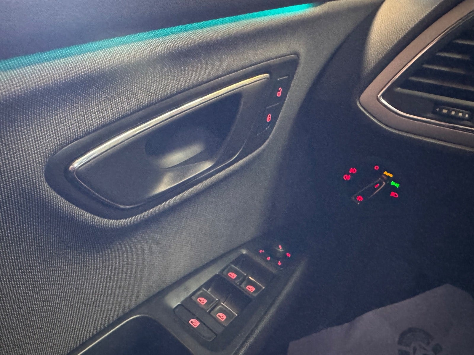 SEAT León ST 2.0 TDI DSG Sequential, 150hp, 2018