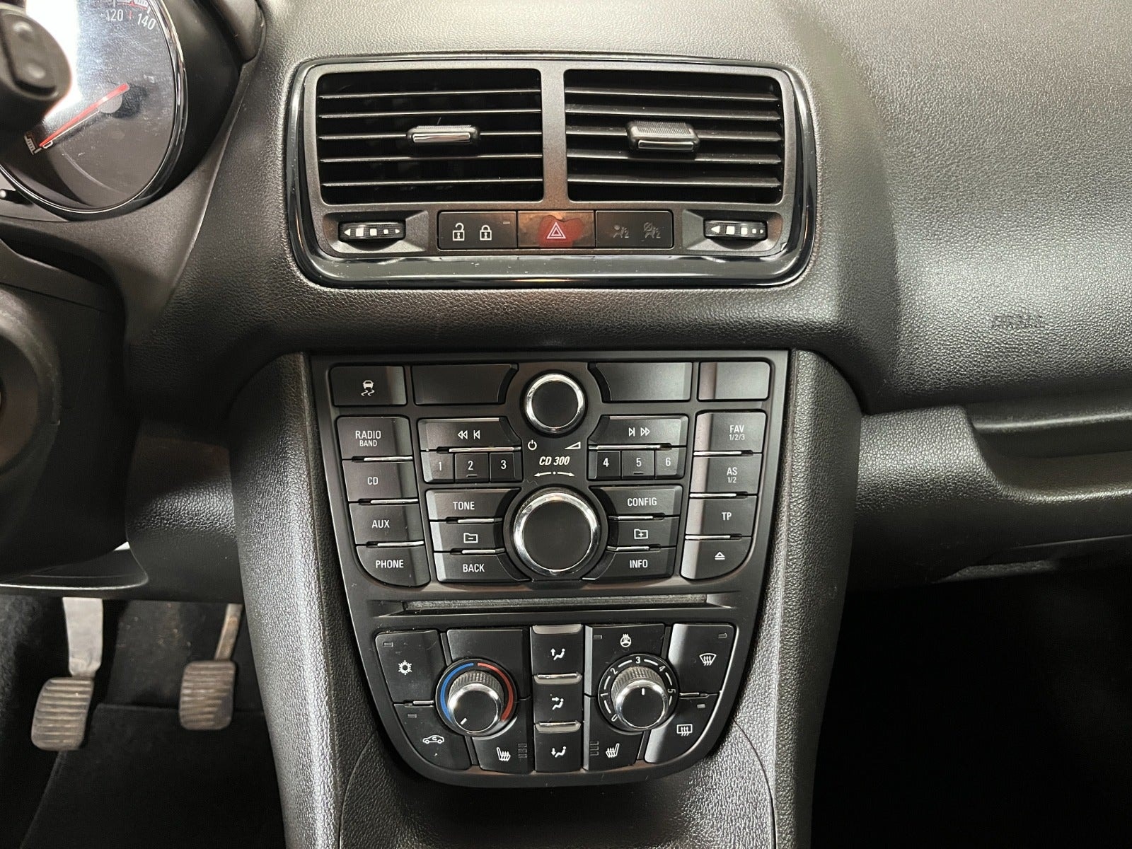 Opel Meriva 1.4 Manual, 100hp, 2011