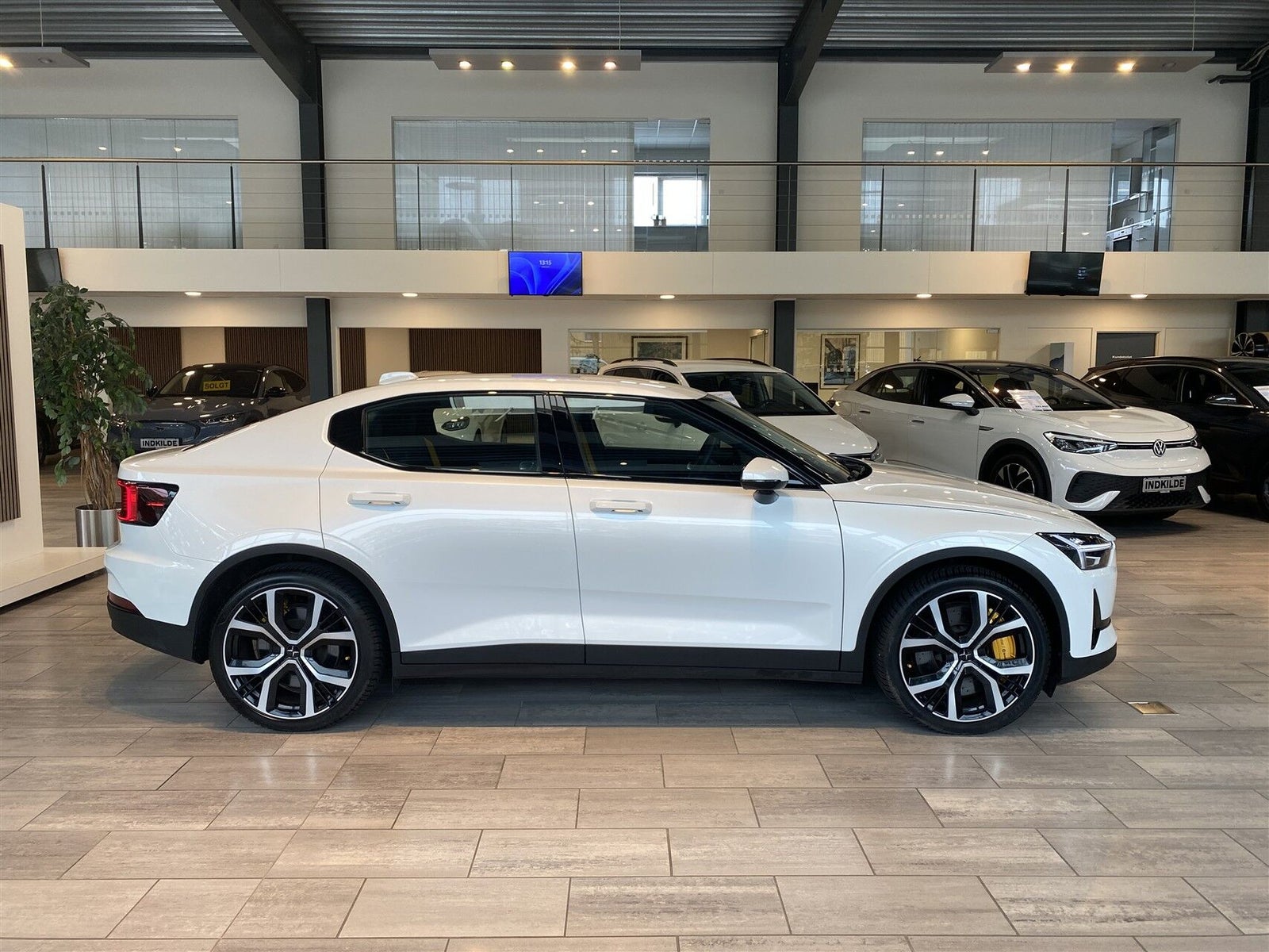 Polestar 2 Long Range Dual Motor Performance, 476hp, 2023
