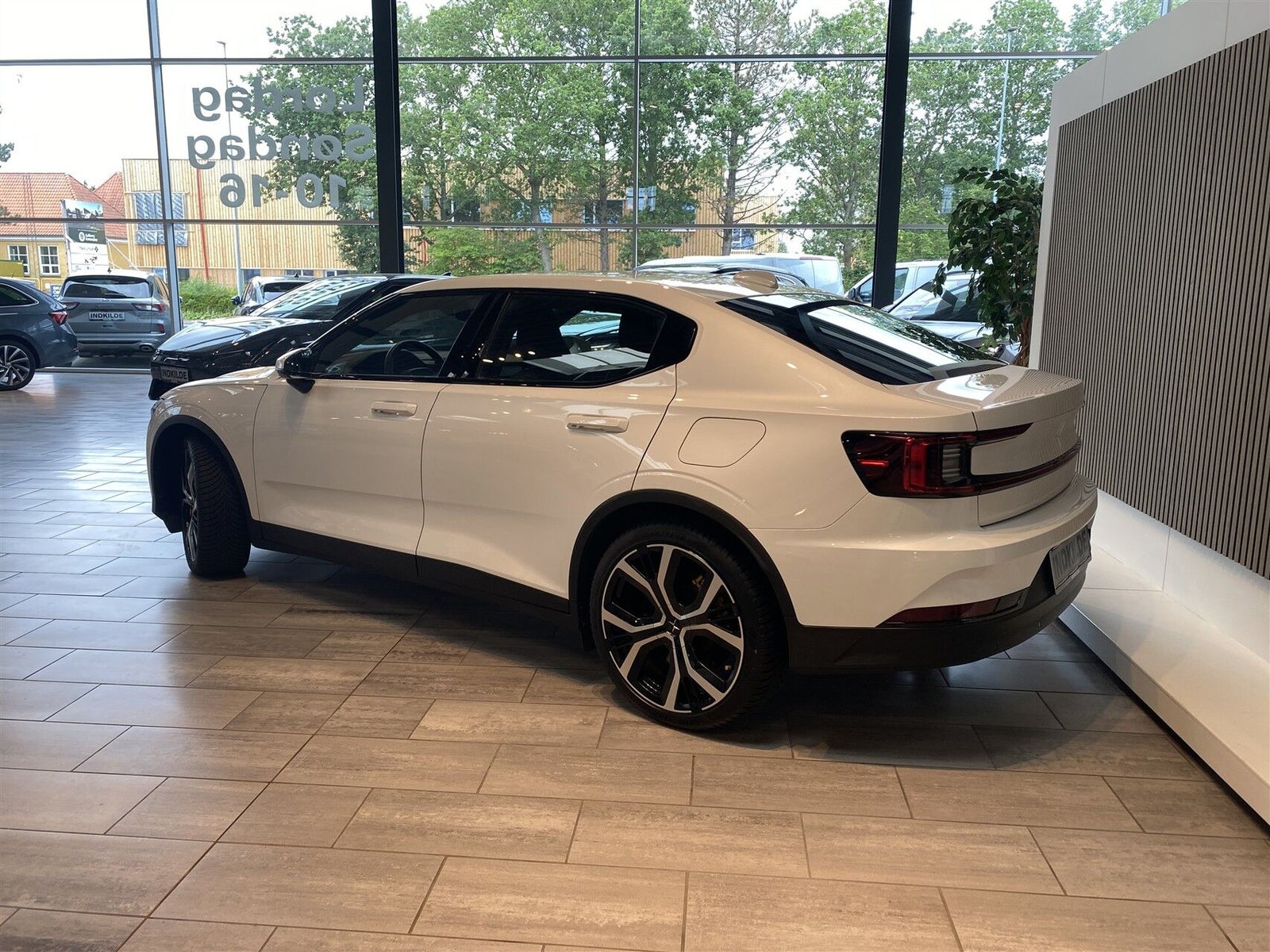 Polestar 2 Long Range Dual Motor Performance, 476hp, 2023