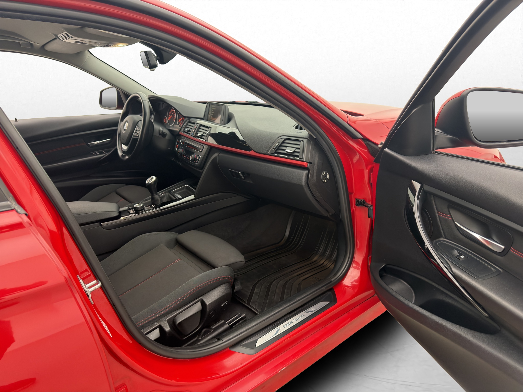 BMW 320d Touring Manuell, 184hk, 2015