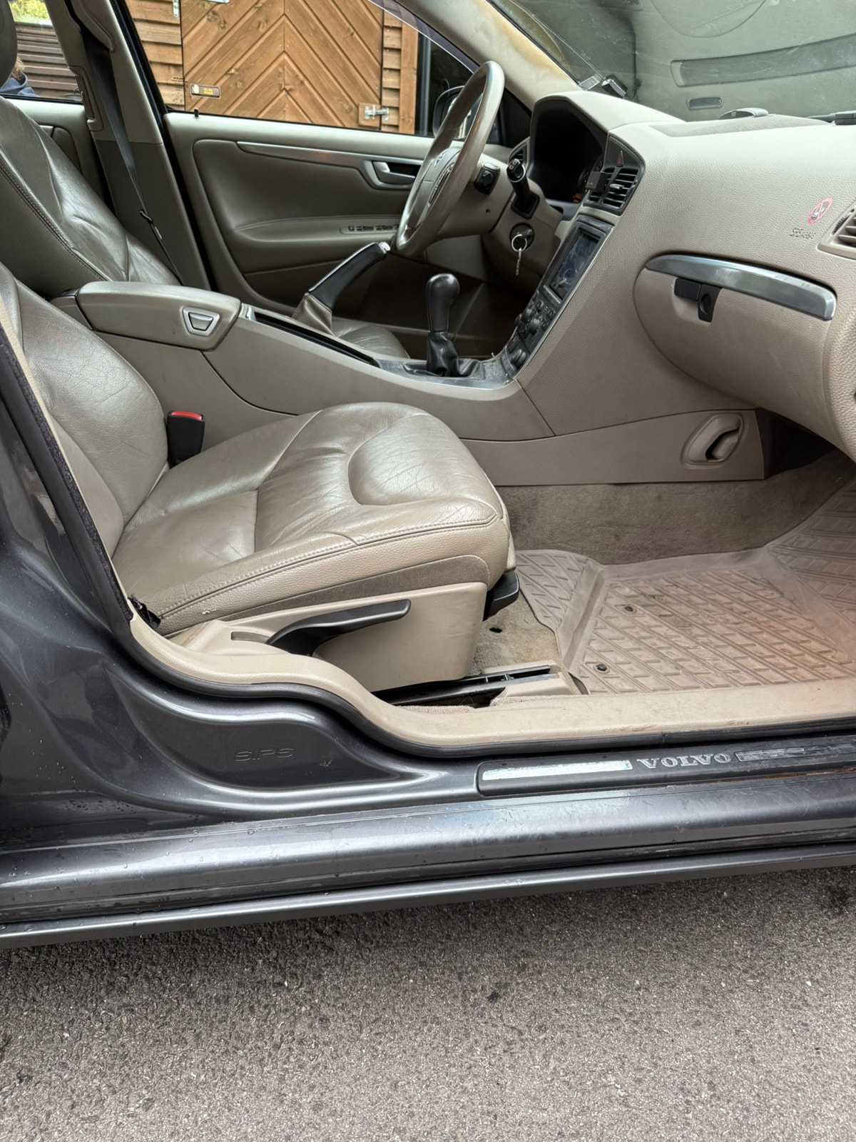 Volvo V70 2.4D Manual, 163hp, 2007