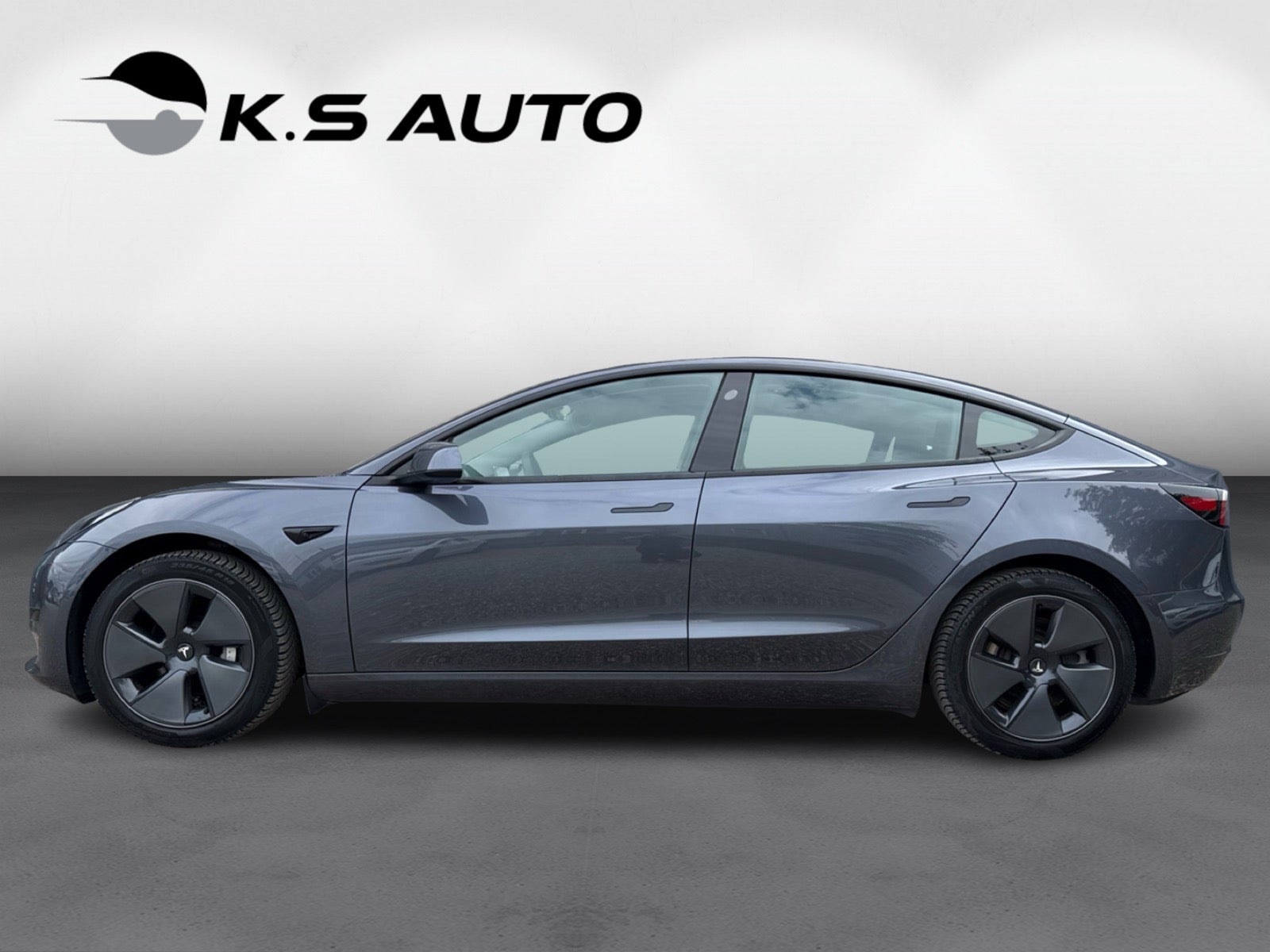 Tesla Model 3 Standard Range Plus, 325hk, 2021
