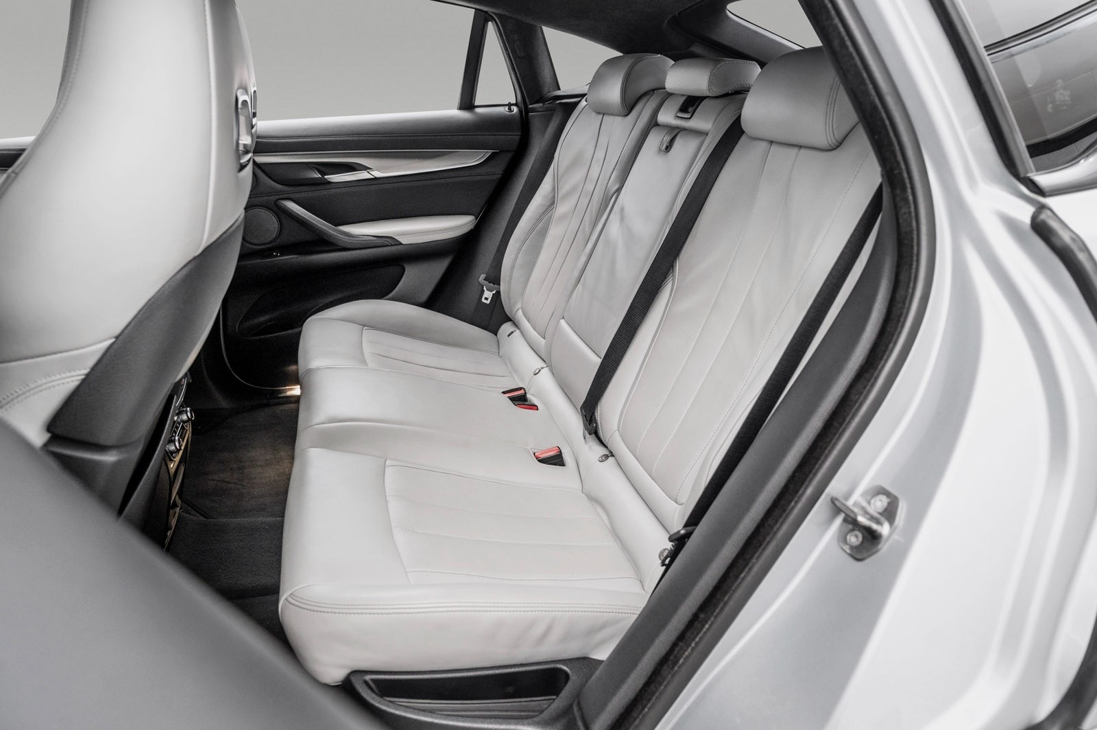 BMW X6 M Steptronic, 8-trinn, 575hk, 2015