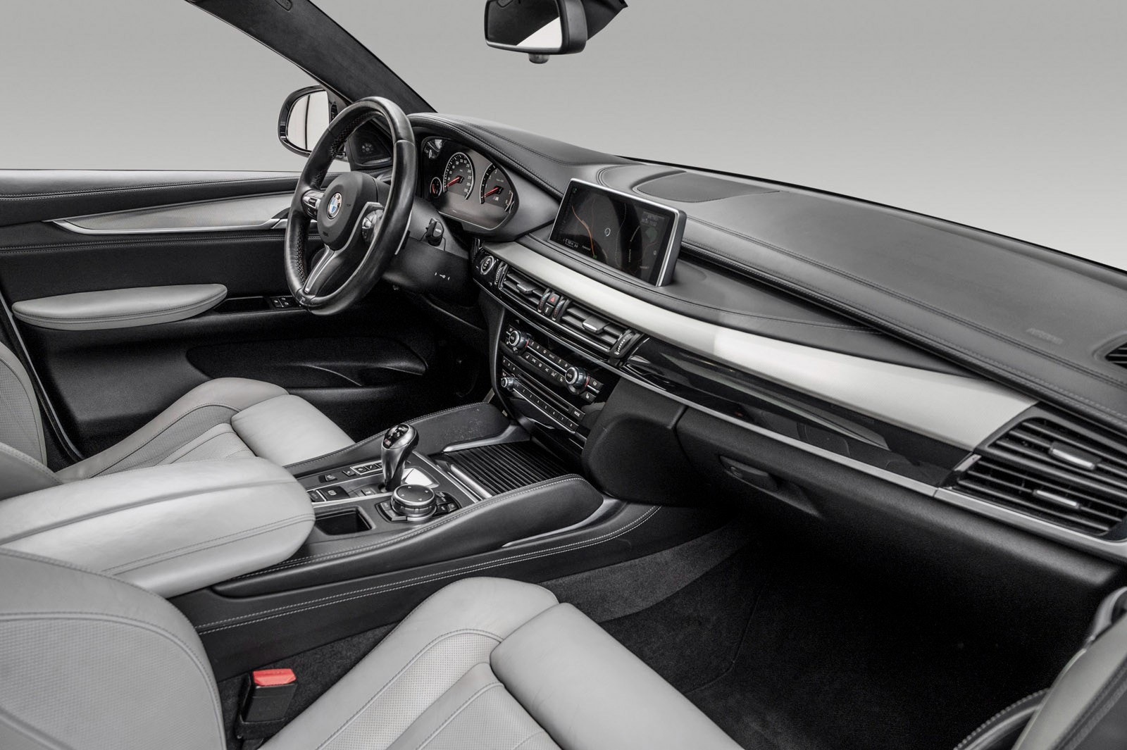 BMW X6 M Steptronic, 8-trinn, 575hk, 2015