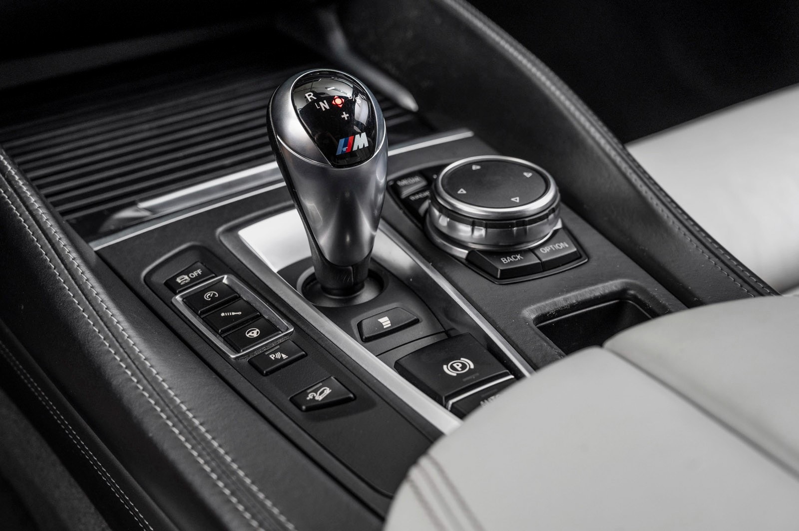 BMW X6 M Steptronic, 8-trinn, 575hk, 2015