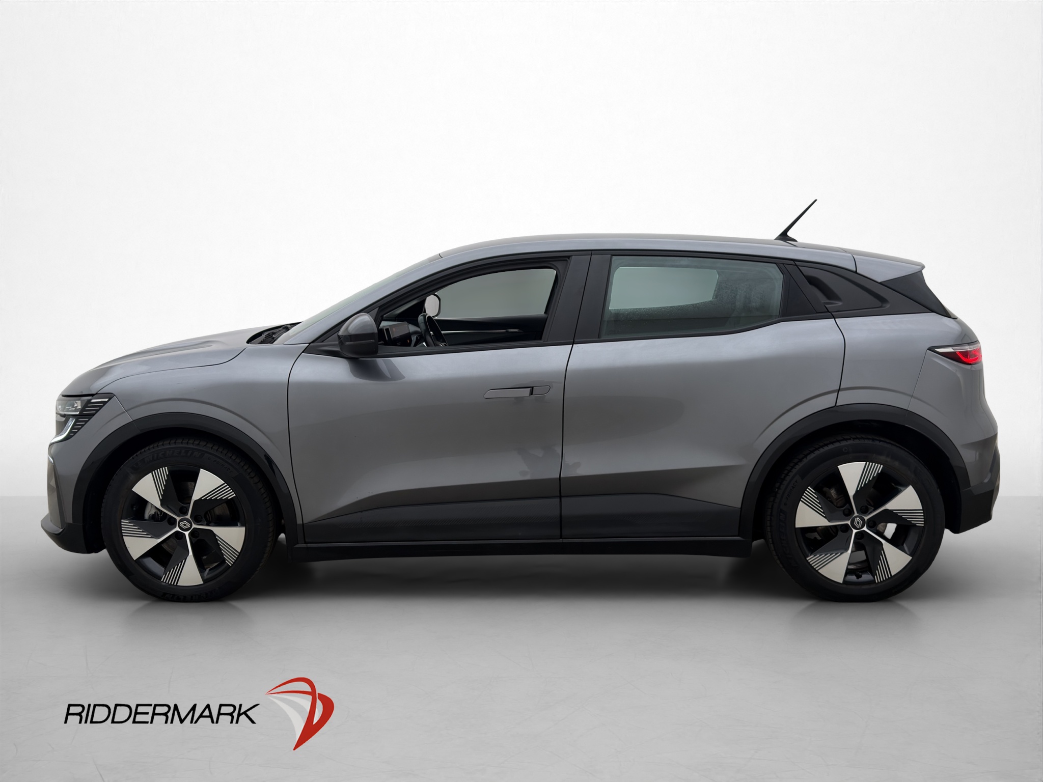 Renault Mégane E-TECH 60 kWh, 218ps, 2023