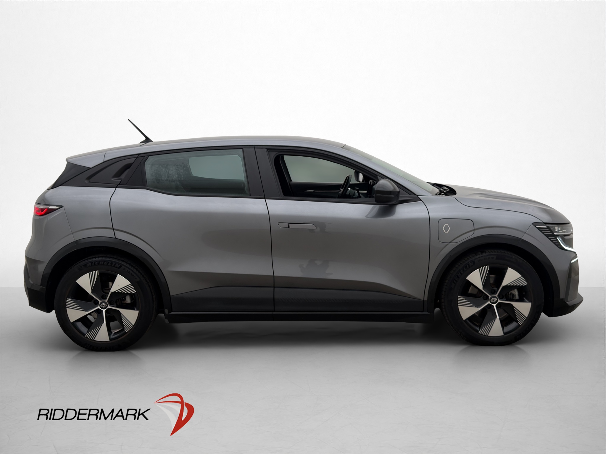 Renault Mégane E-TECH 60 kWh, 218ps, 2023