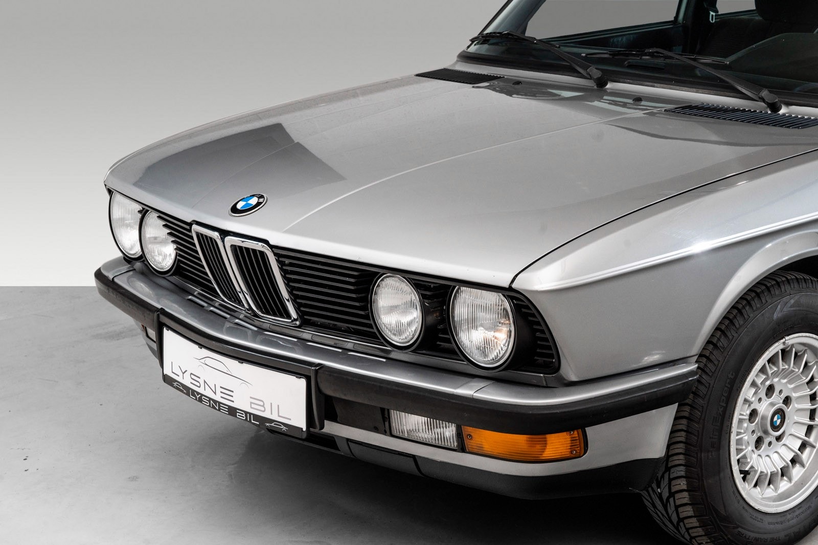 BMW 520i Manuell, 5-trinn, 129hk, 1987