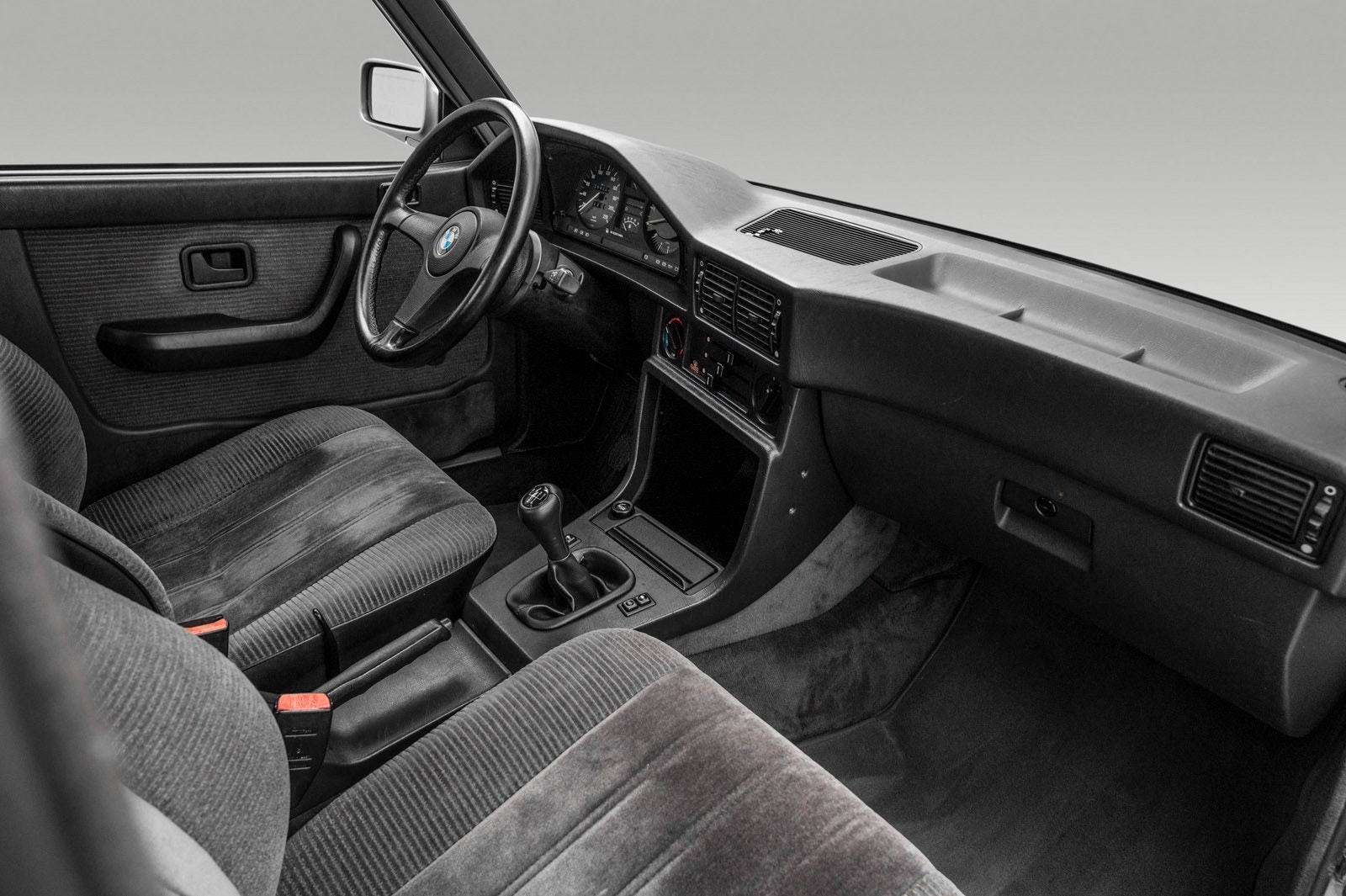 BMW 520i Manuell, 5-trinn, 129hk, 1987
