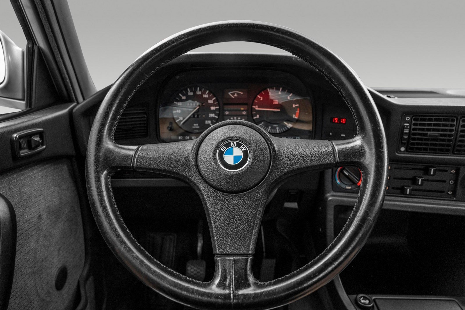 BMW 520i Manuell, 5-trinn, 129hk, 1987