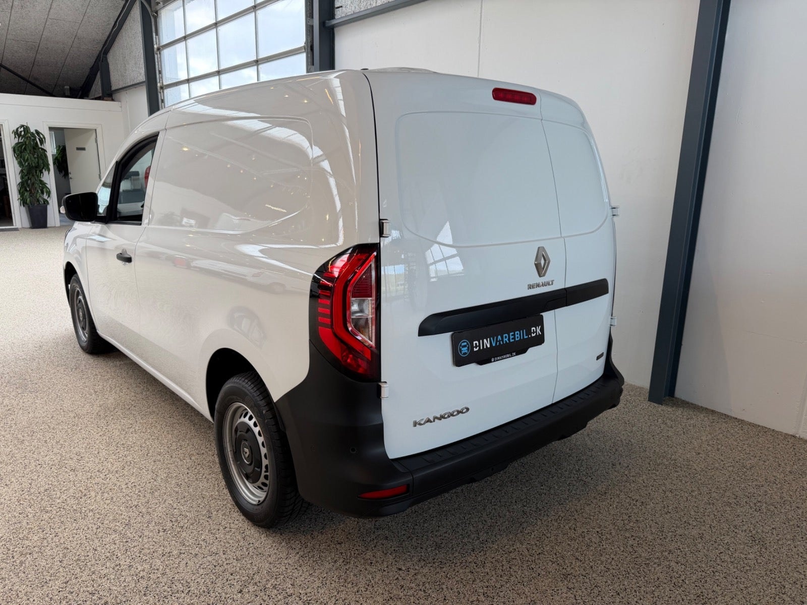 Renault Kangoo E-Tech, 122hk, 2024