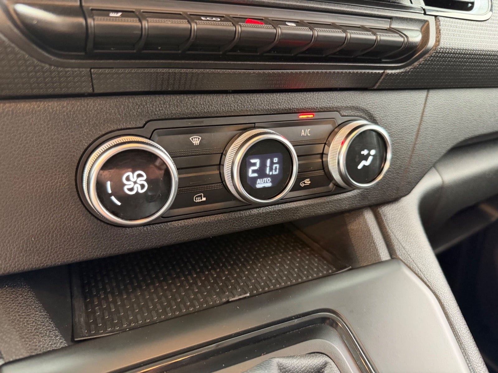 Renault Kangoo E-Tech, 122hk, 2024