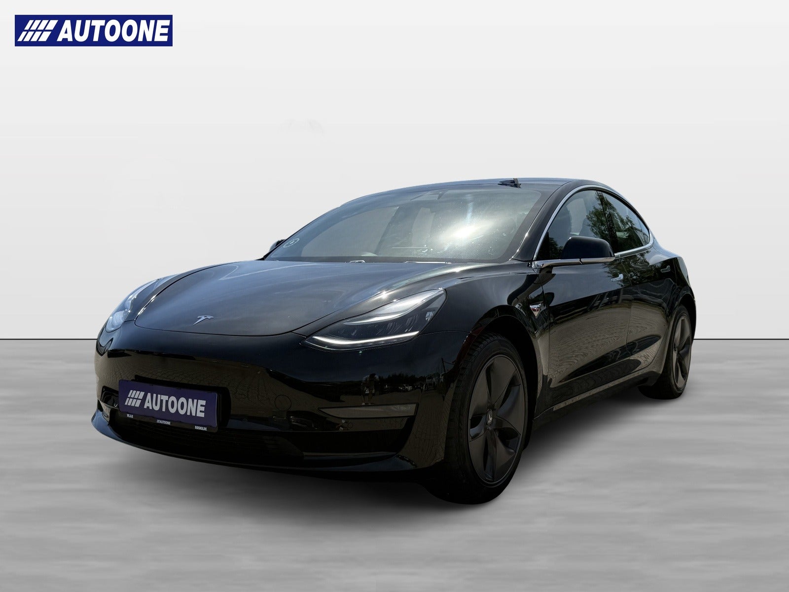 Tesla Model 3 Standard Range Plus, 325hk, 2020