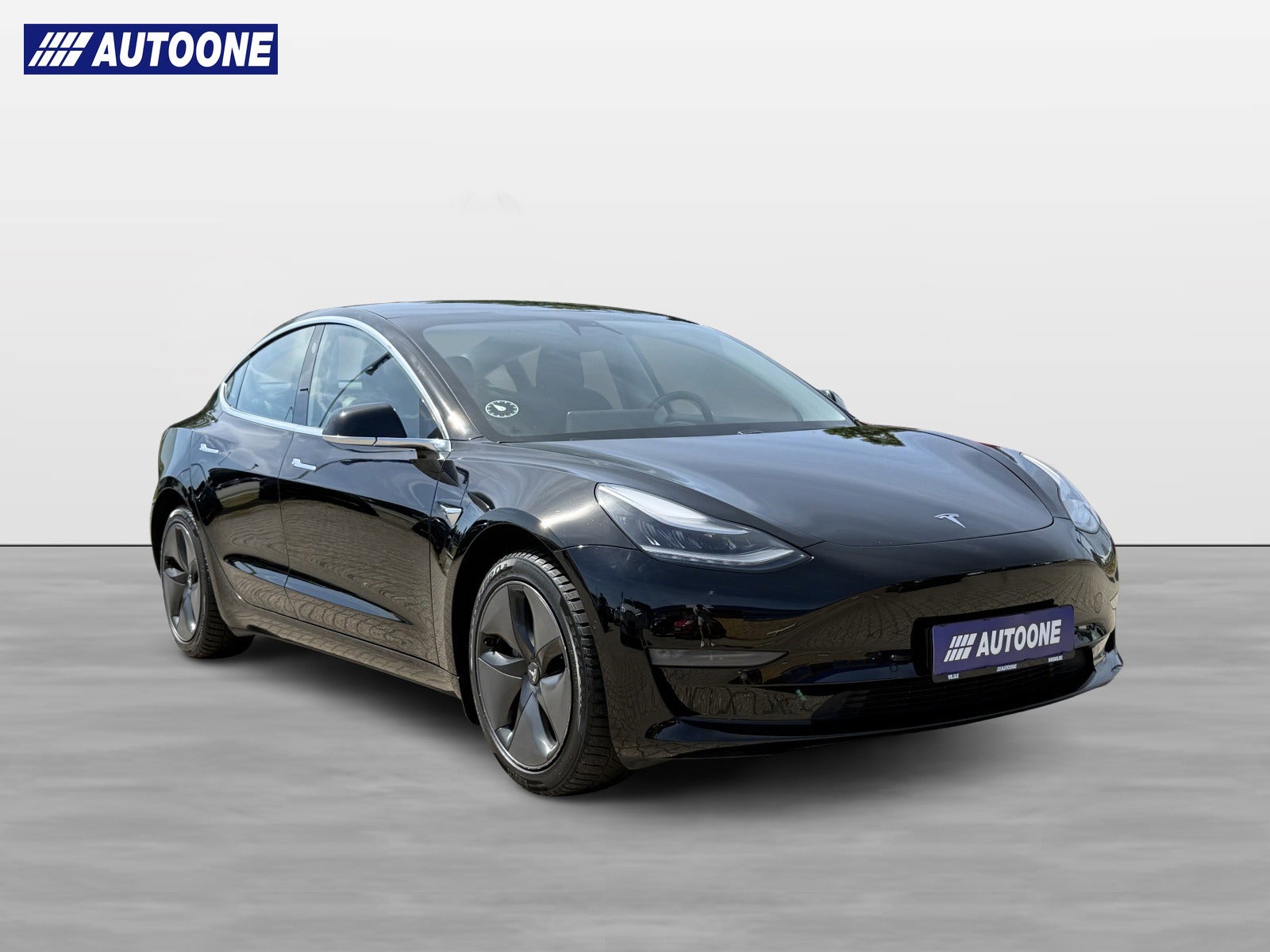 Tesla Model 3 Standard Range Plus, 325hk, 2020