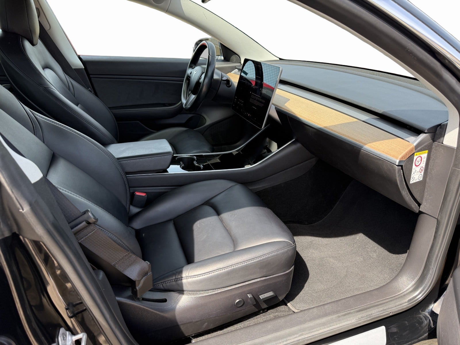Tesla Model 3 Standard Range Plus, 325hk, 2020