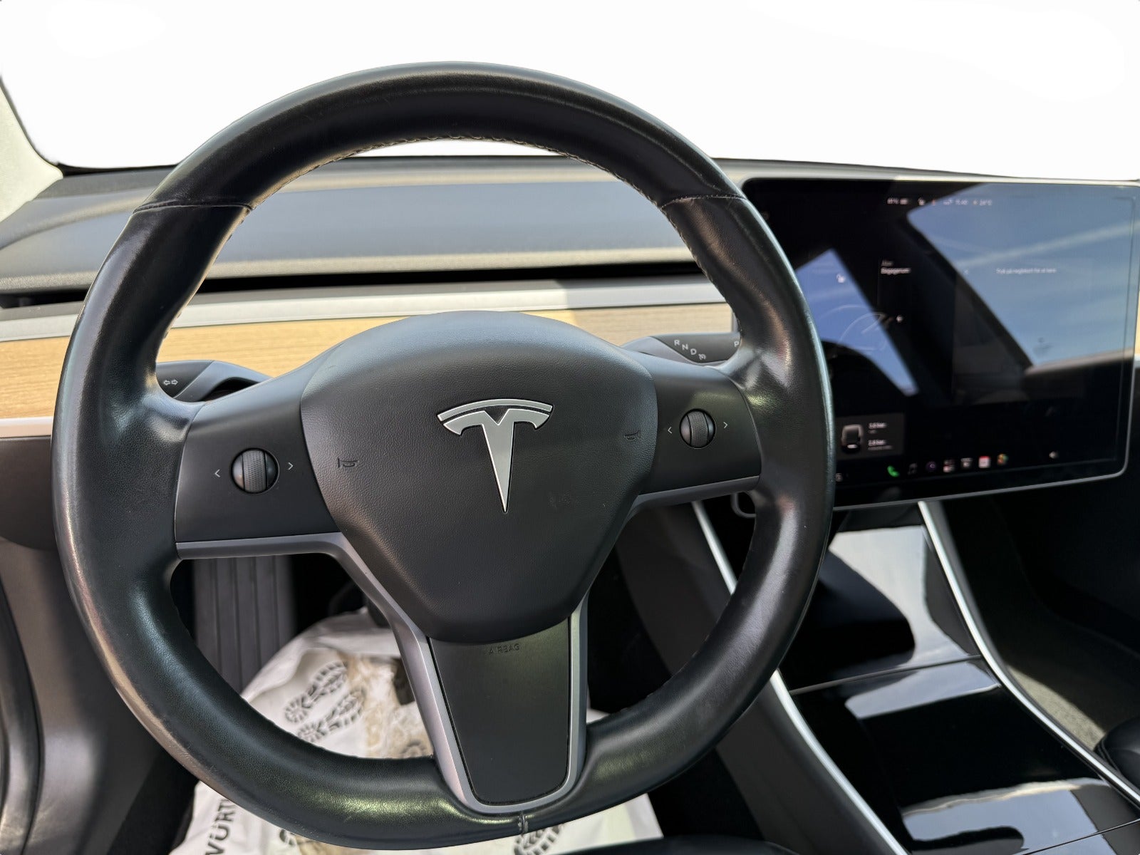 Tesla Model 3 Standard Range Plus, 325hk, 2020