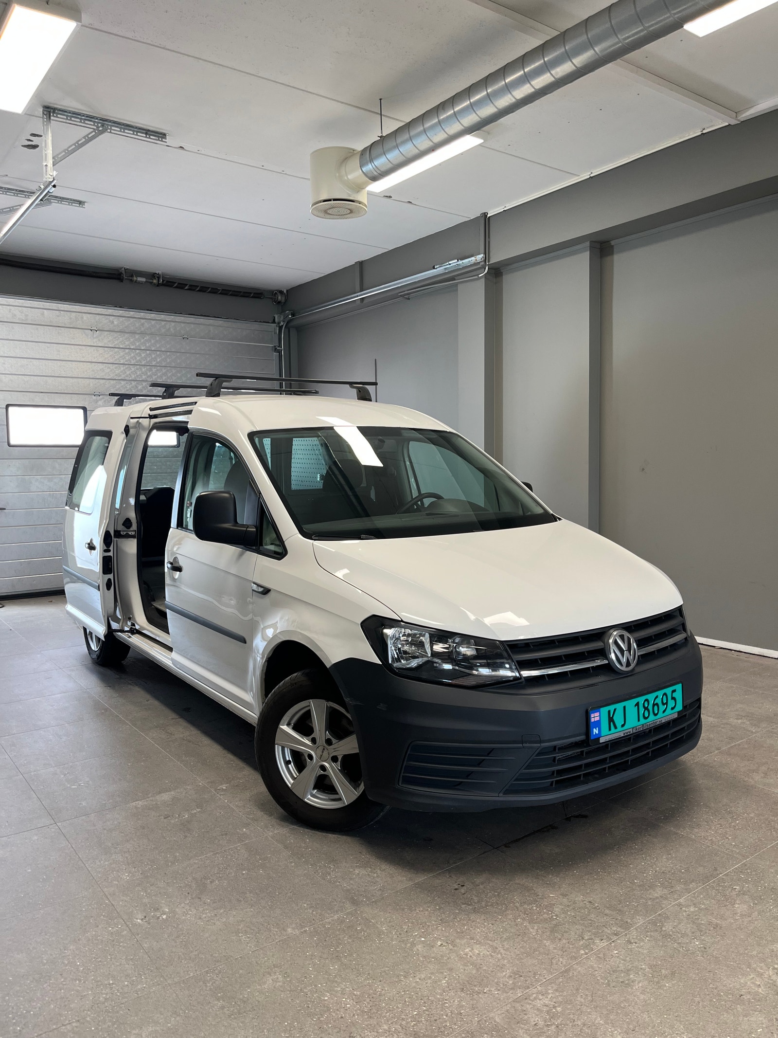 Volkswagen Caddy Maxi Van 2.0 TDI BlueMotion Manual, 102hp, 2016
