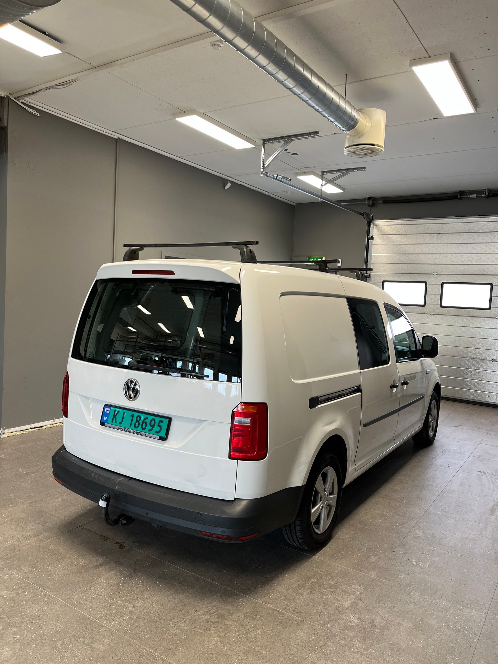 Volkswagen Caddy Maxi Van 2.0 TDI BlueMotion Manual, 102hp, 2016