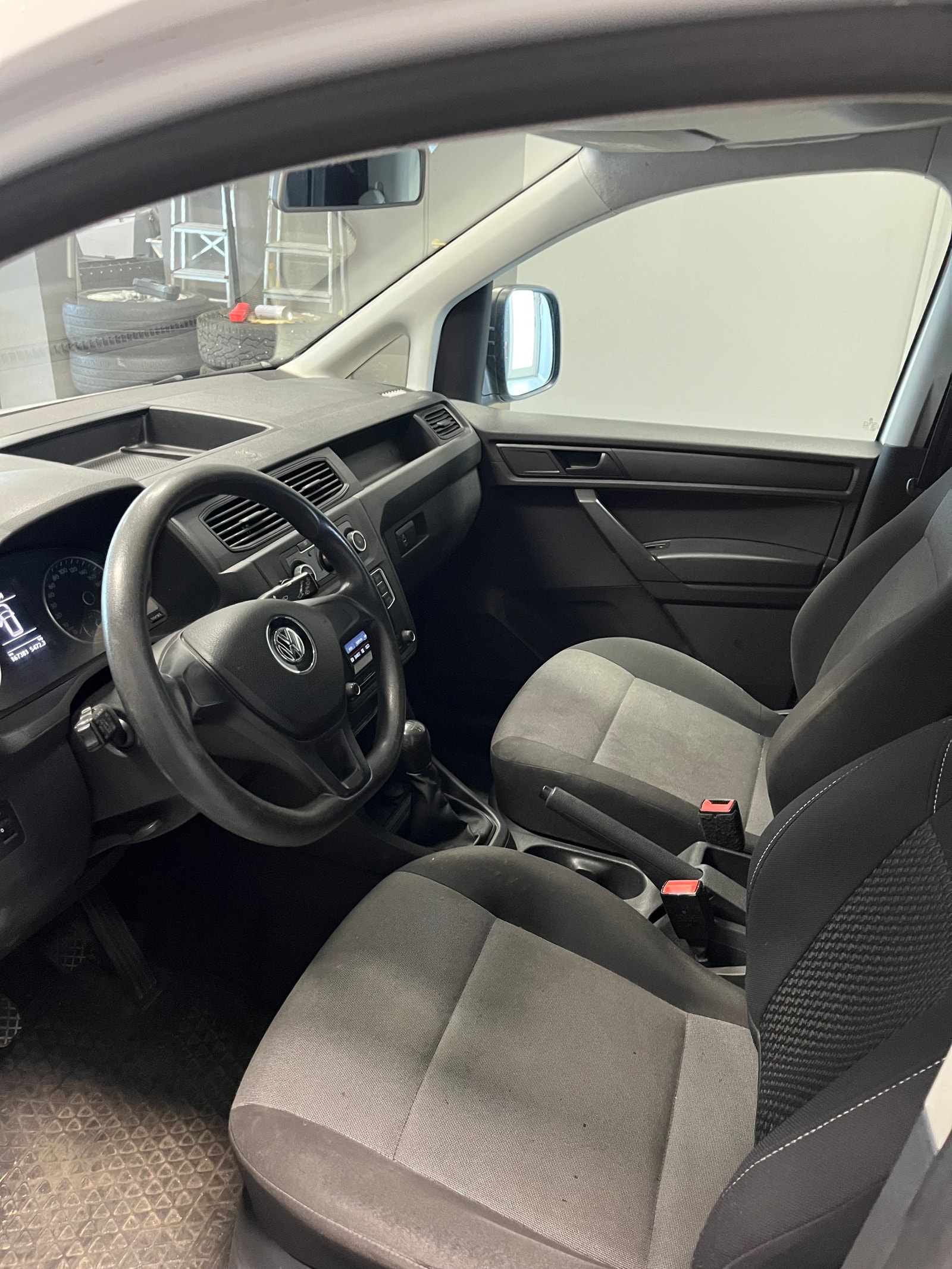 Volkswagen Caddy Maxi Van 2.0 TDI BlueMotion Manual, 102hp, 2016