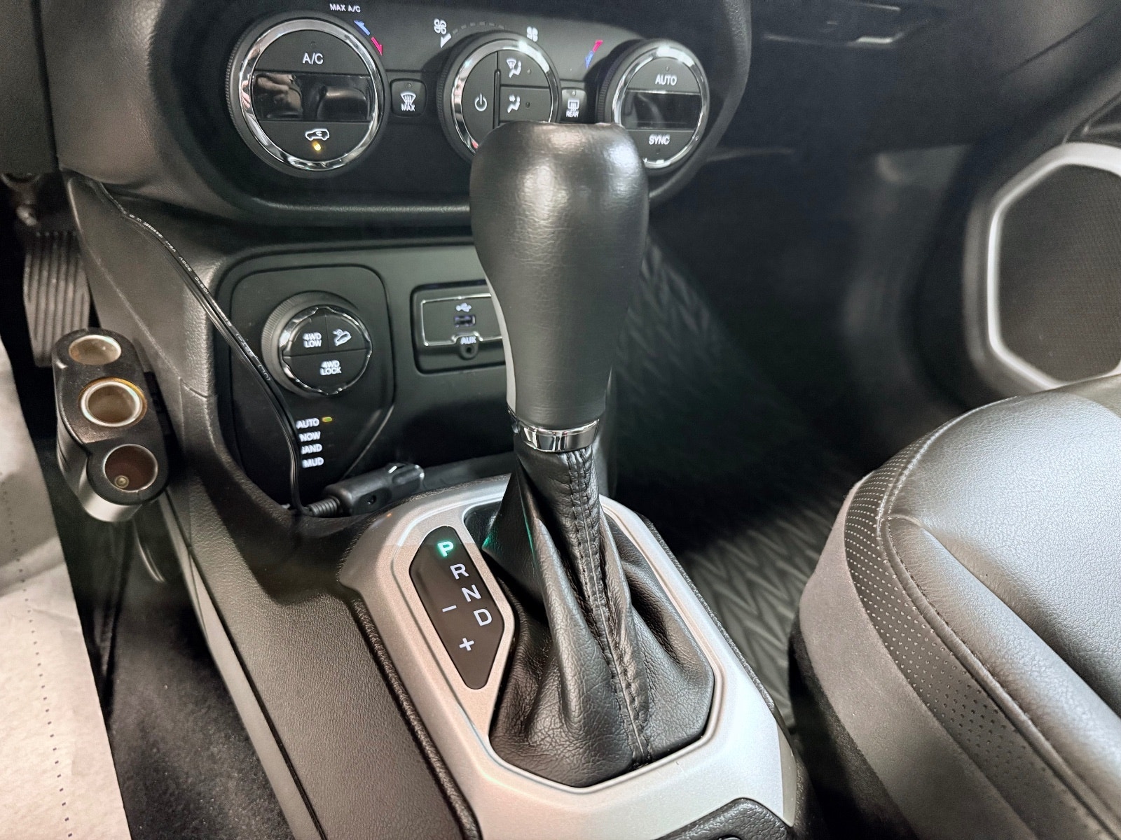Jeep Renegade 2.0 CRD 4WD Automatic, 140hp, 2015