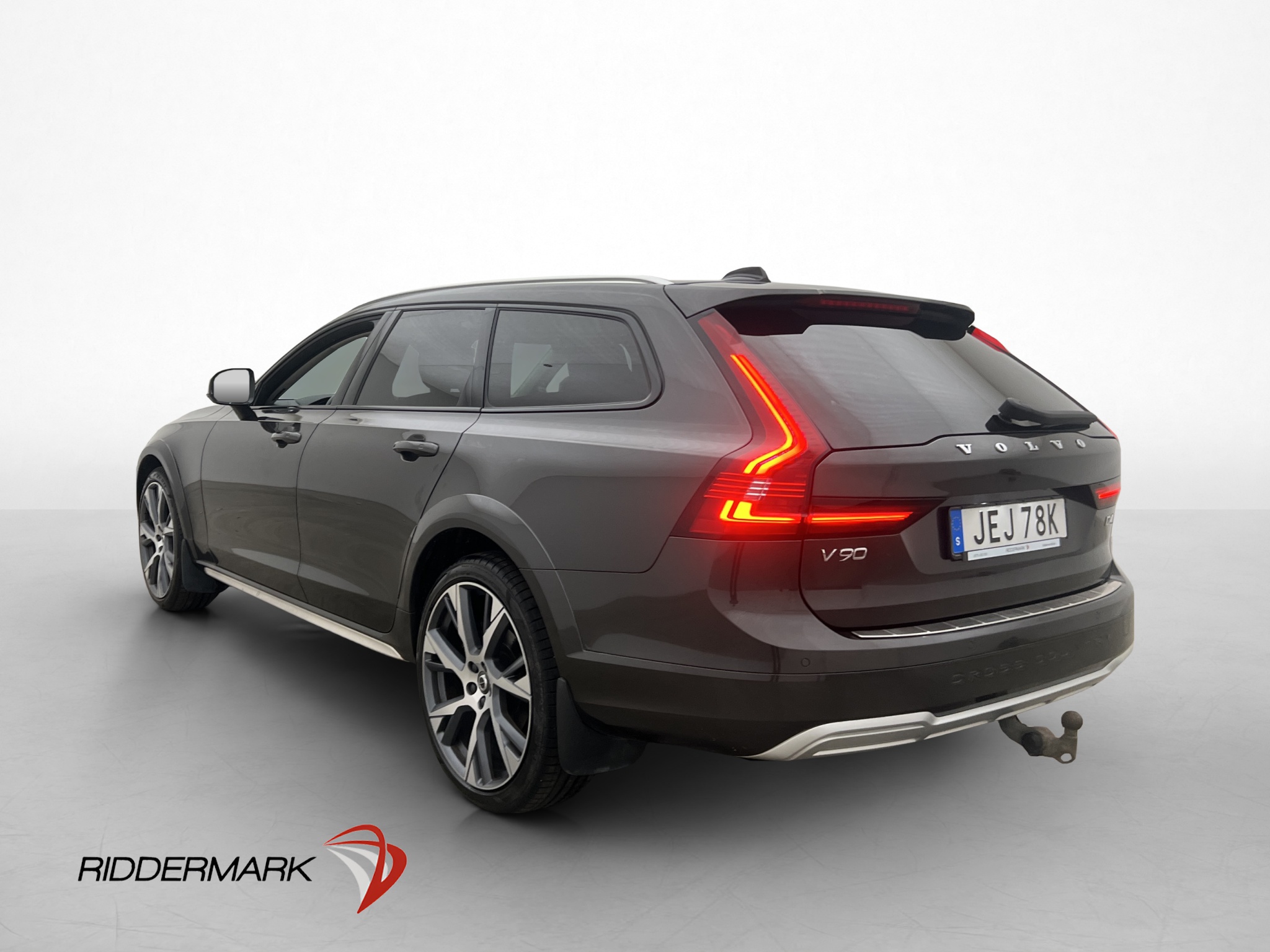 Volvo V90 Cross Country D4 AWD Geartronic, 8-trinn, 190hk, 2021
