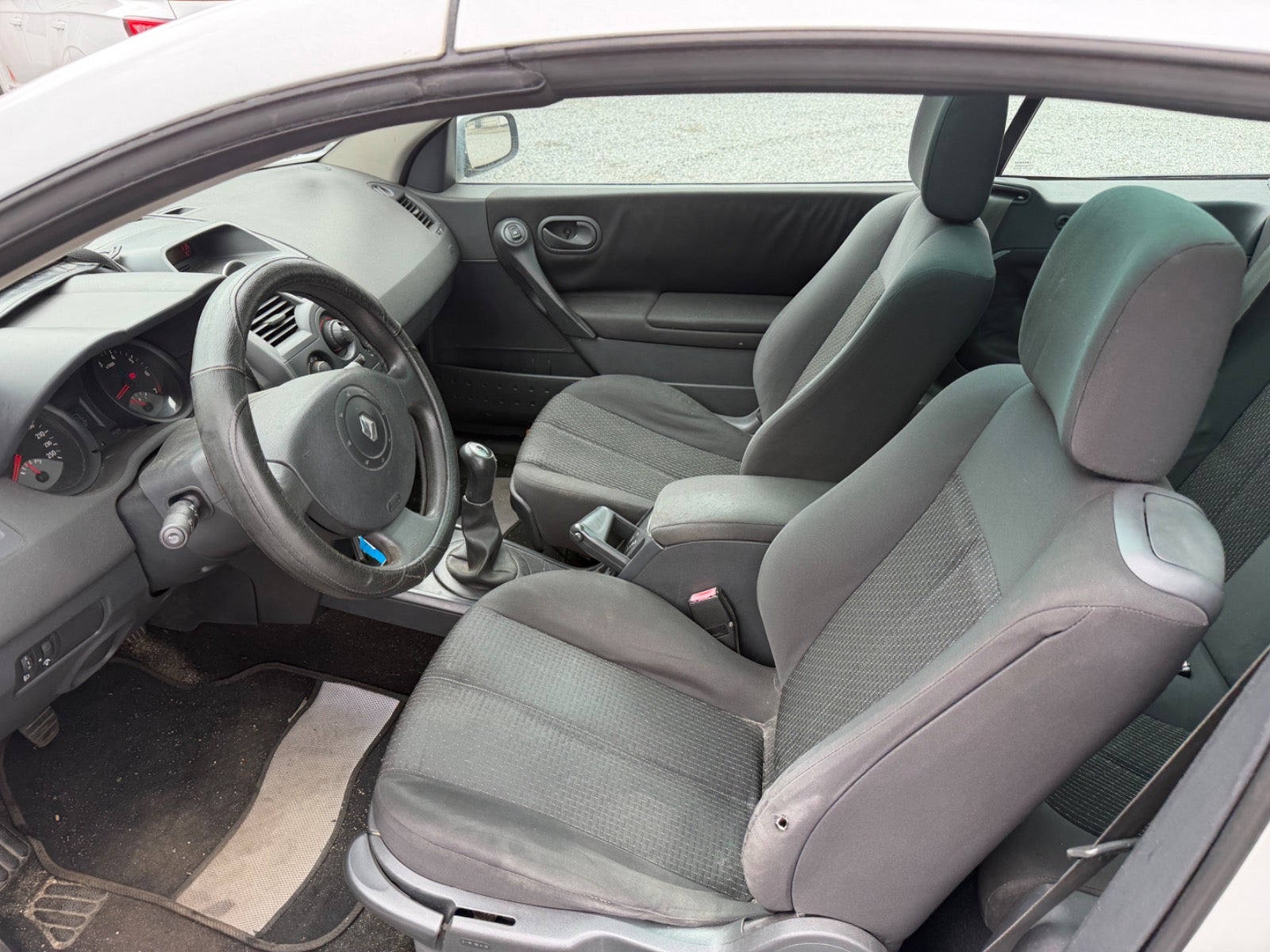Renault Mégane Coupé-Cabriolet 1.6 Manual, 5-trins, 113ps, 2005