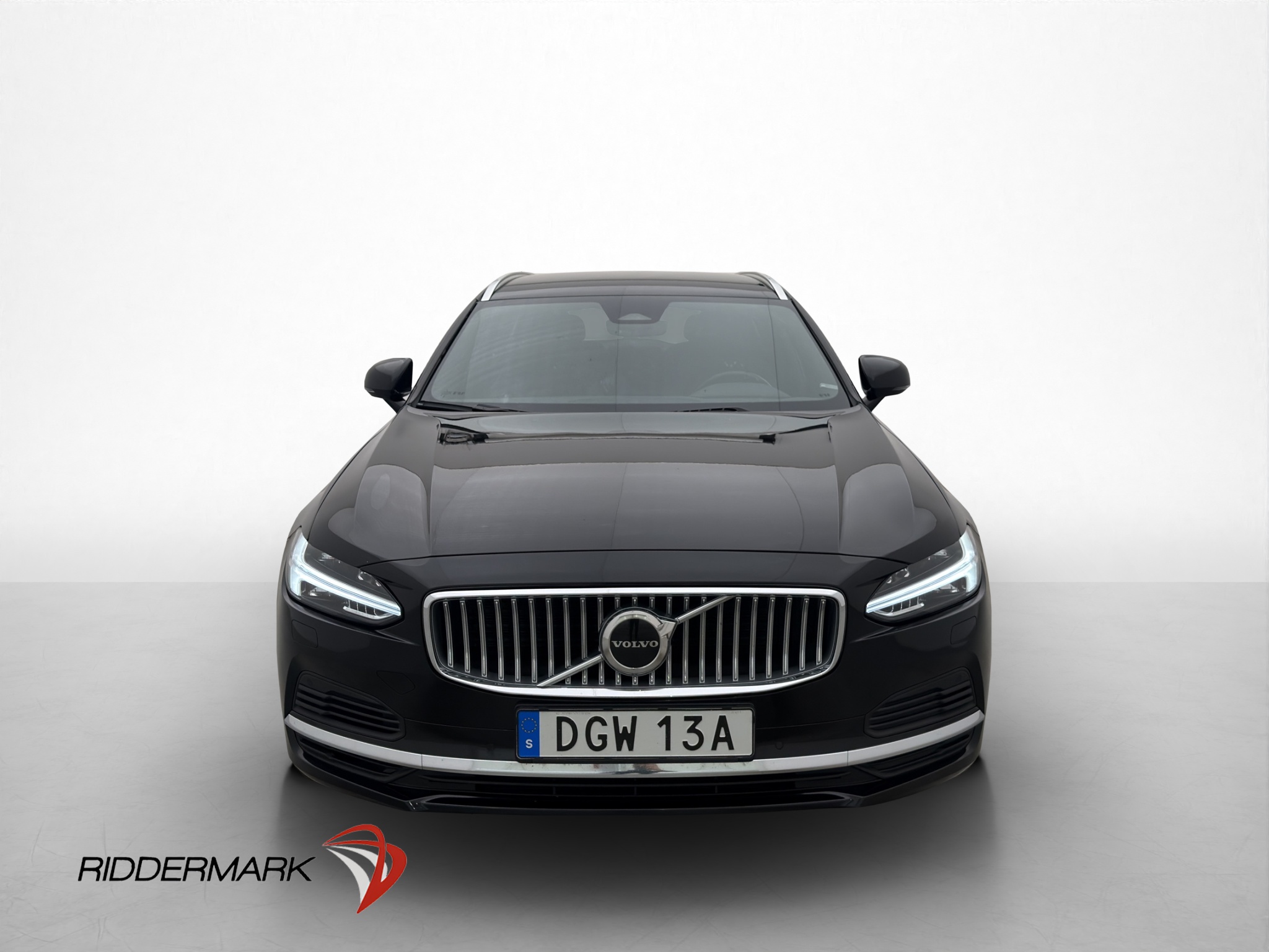 Volvo V90 Recharge T6 AWD Geartronic, 8-trins, 350ps, 2023