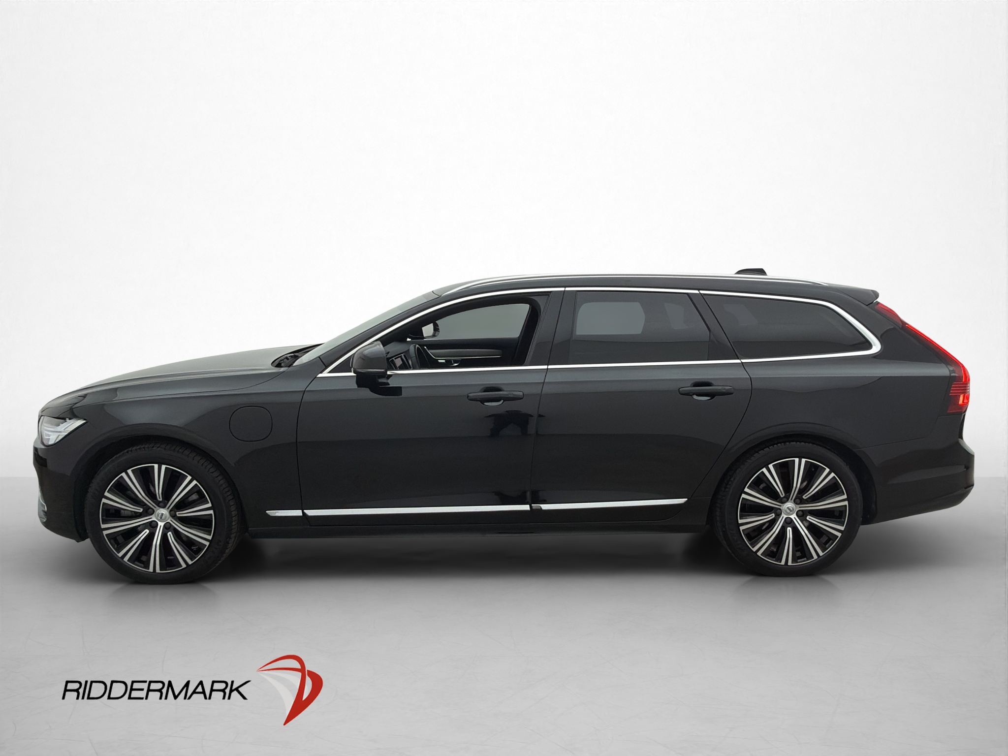 Volvo V90 Recharge T6 AWD Geartronic, 8-trins, 350ps, 2023