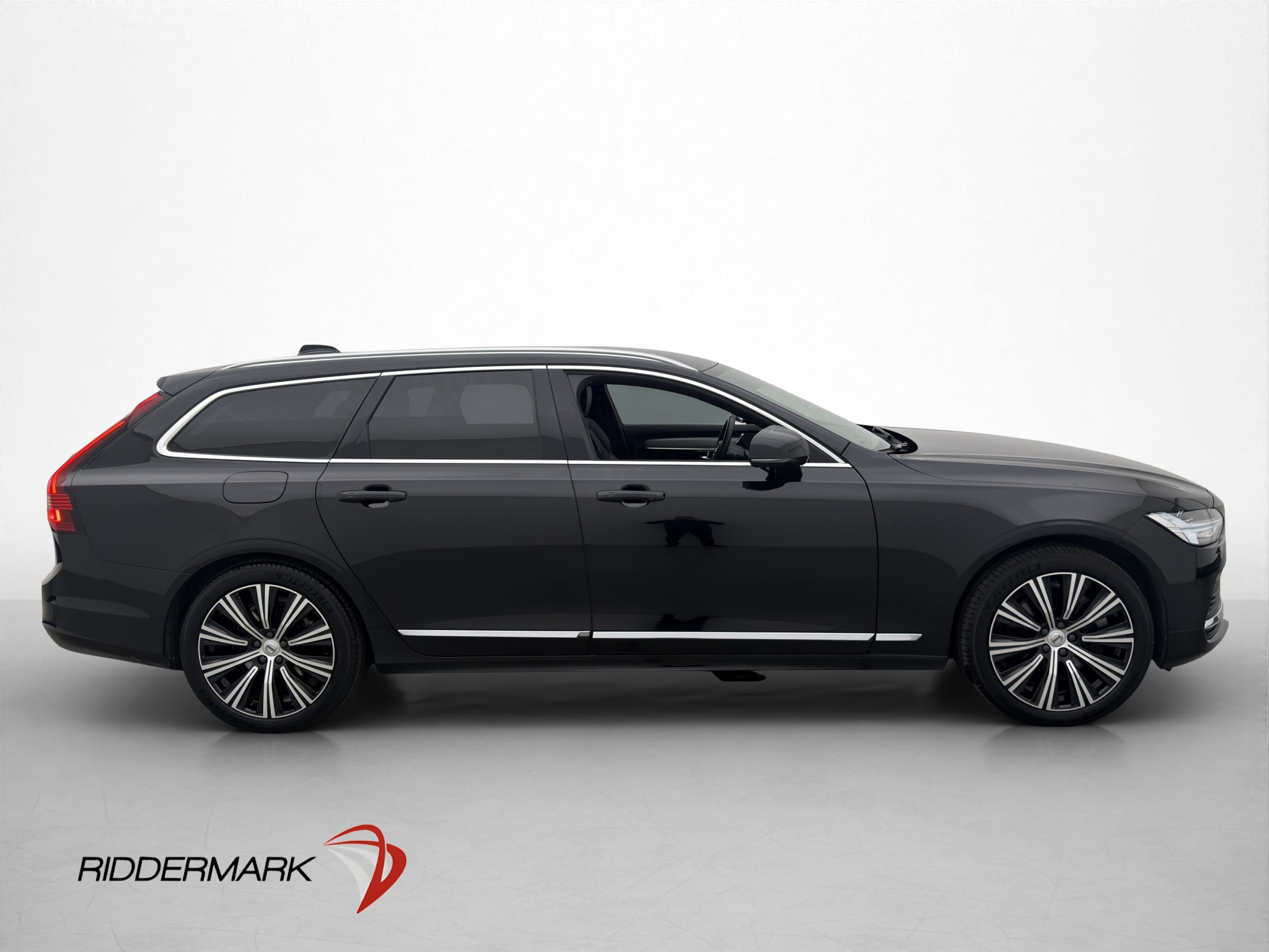 Volvo V90 Recharge T6 AWD Geartronic, 8-trins, 350ps, 2023